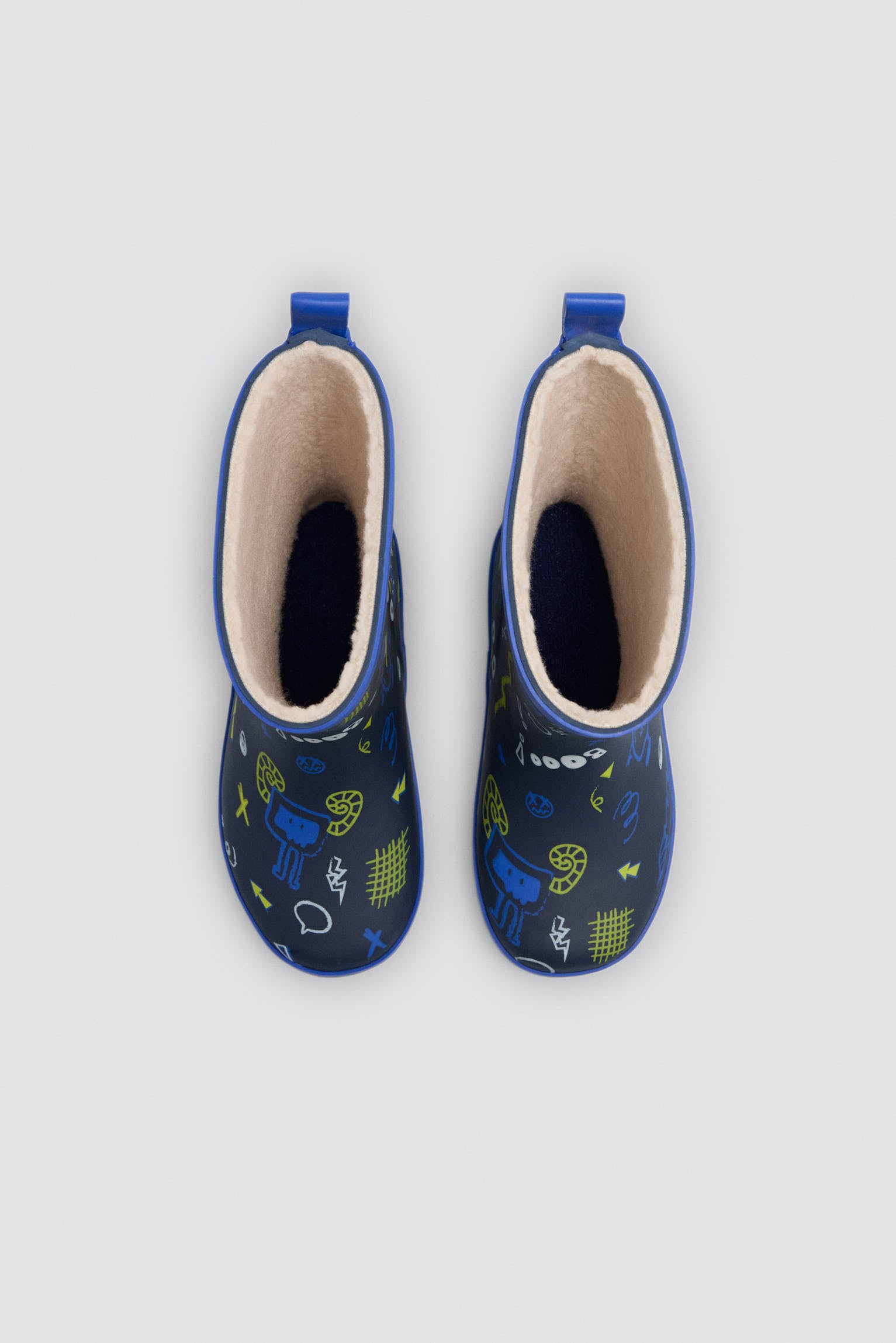 PREVENTA Botas de agua niño forro borreguito estampado monstruos