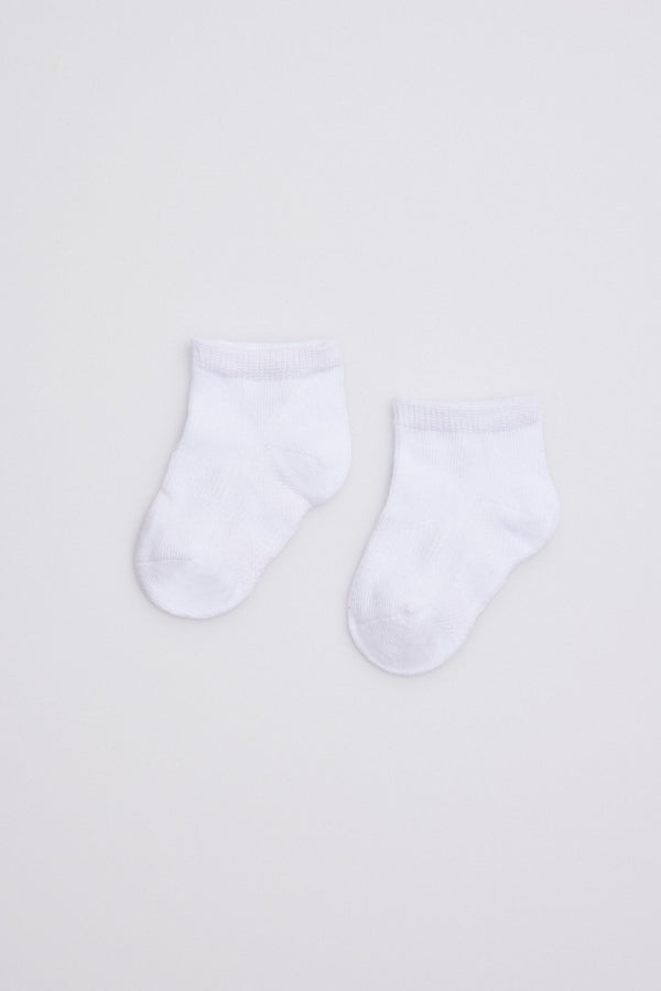 Pack of 3 white breathable basic baby socks