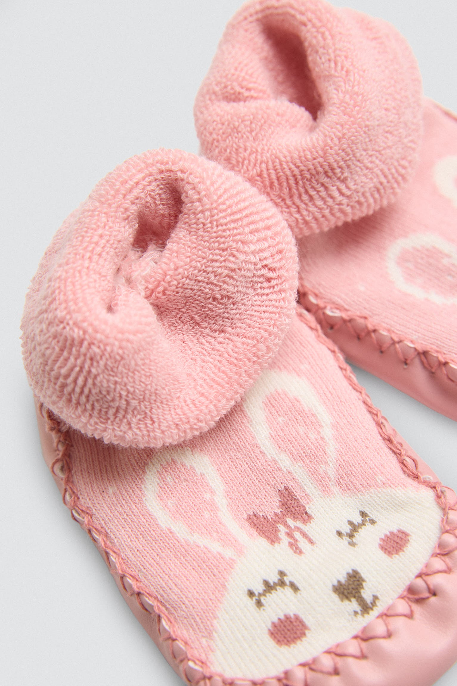52878-3-calcetin-zapatilla-casa-termico-bebe-ysabel-mora