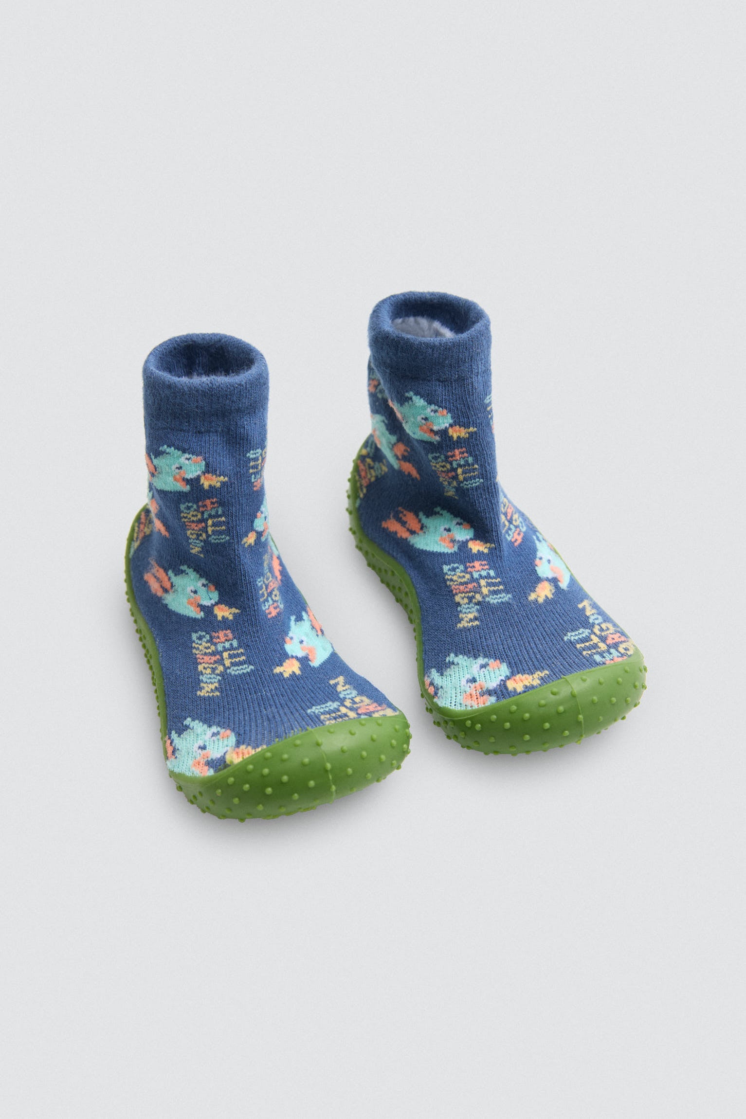 54041-2-zapatillas-calcetin-estampado-dragones