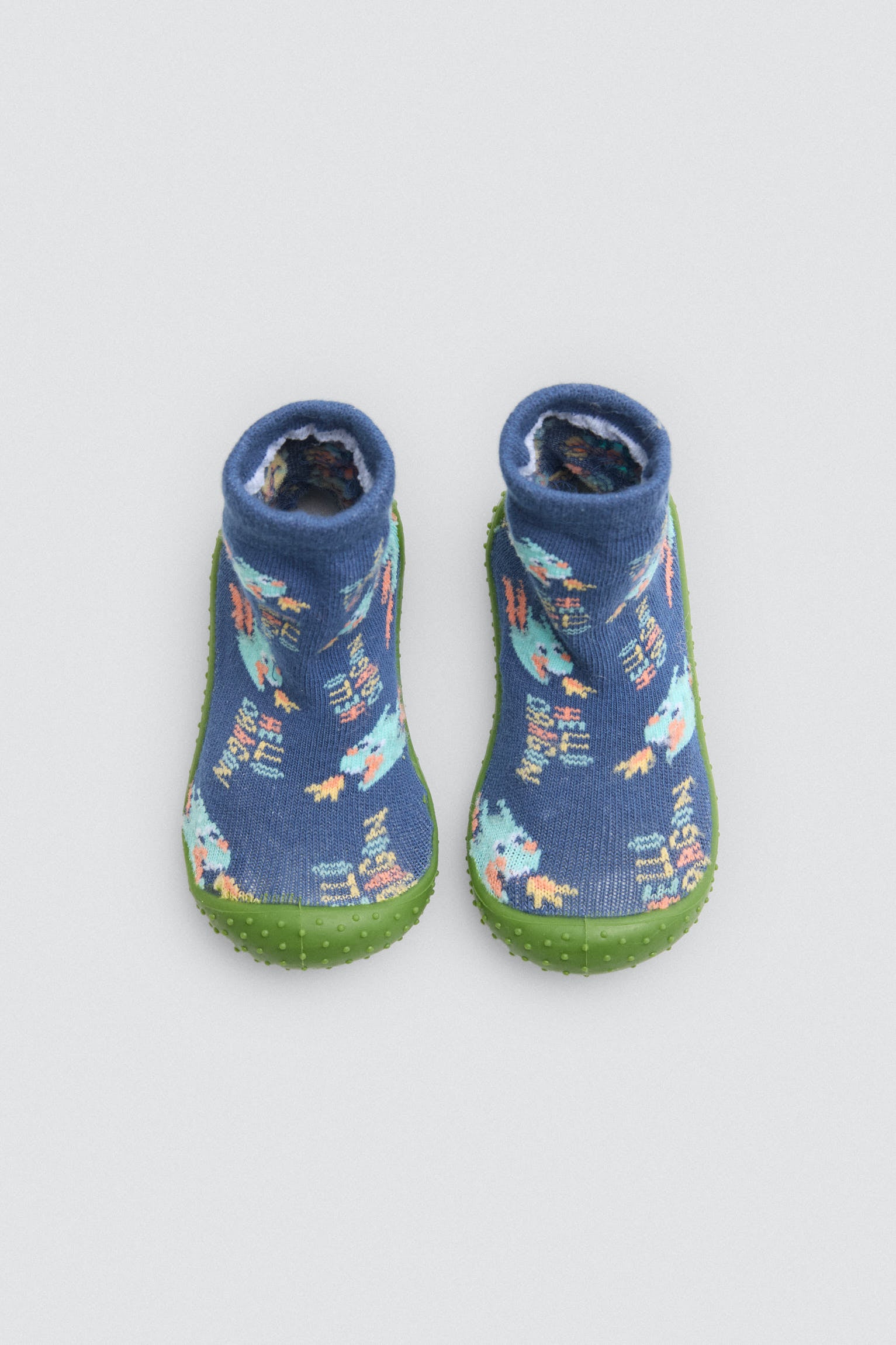54041-3-zapatillas-calcetin-estampado-dragones