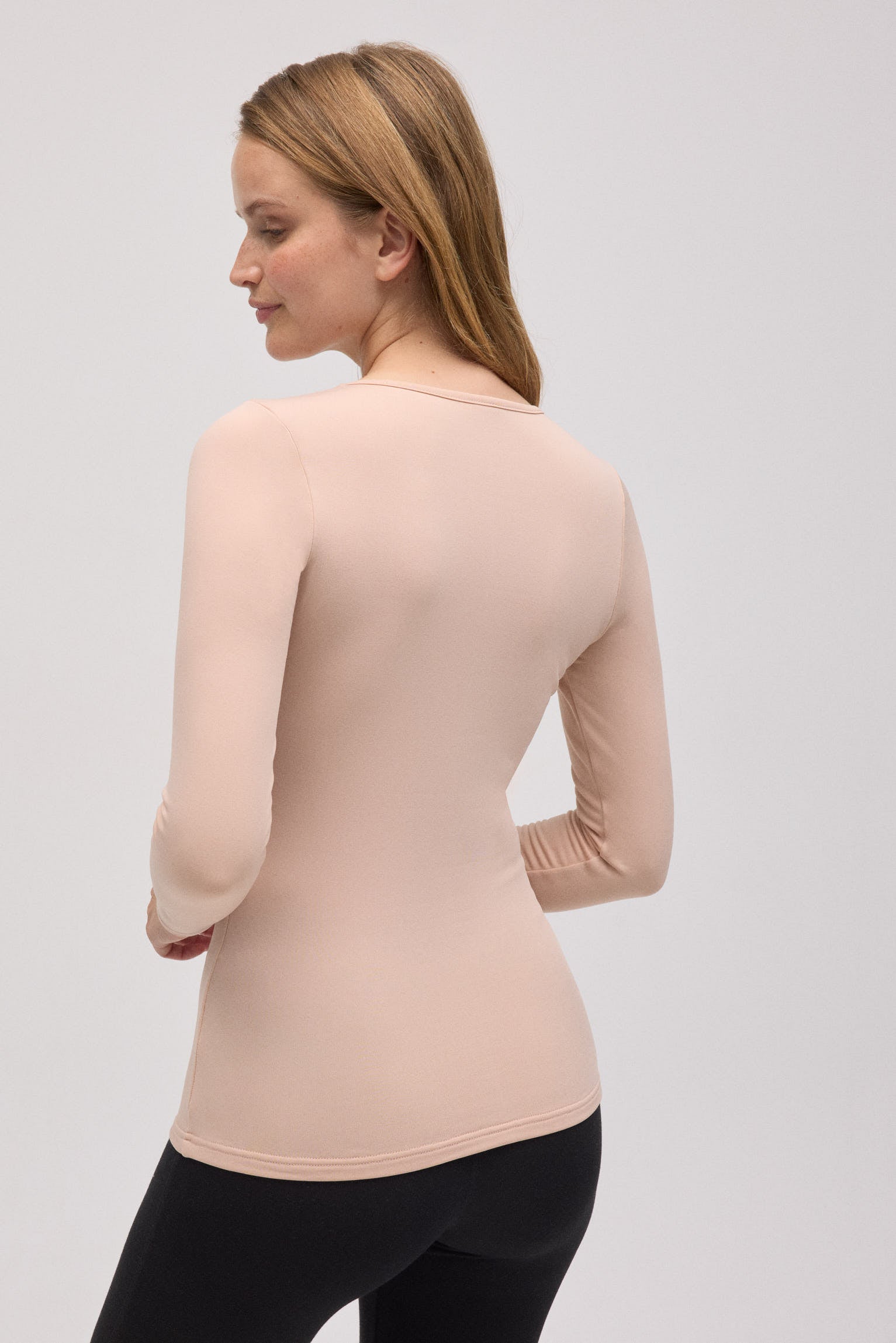 70002-2-camiseta-termica-mujer-ysabel-mora-nude