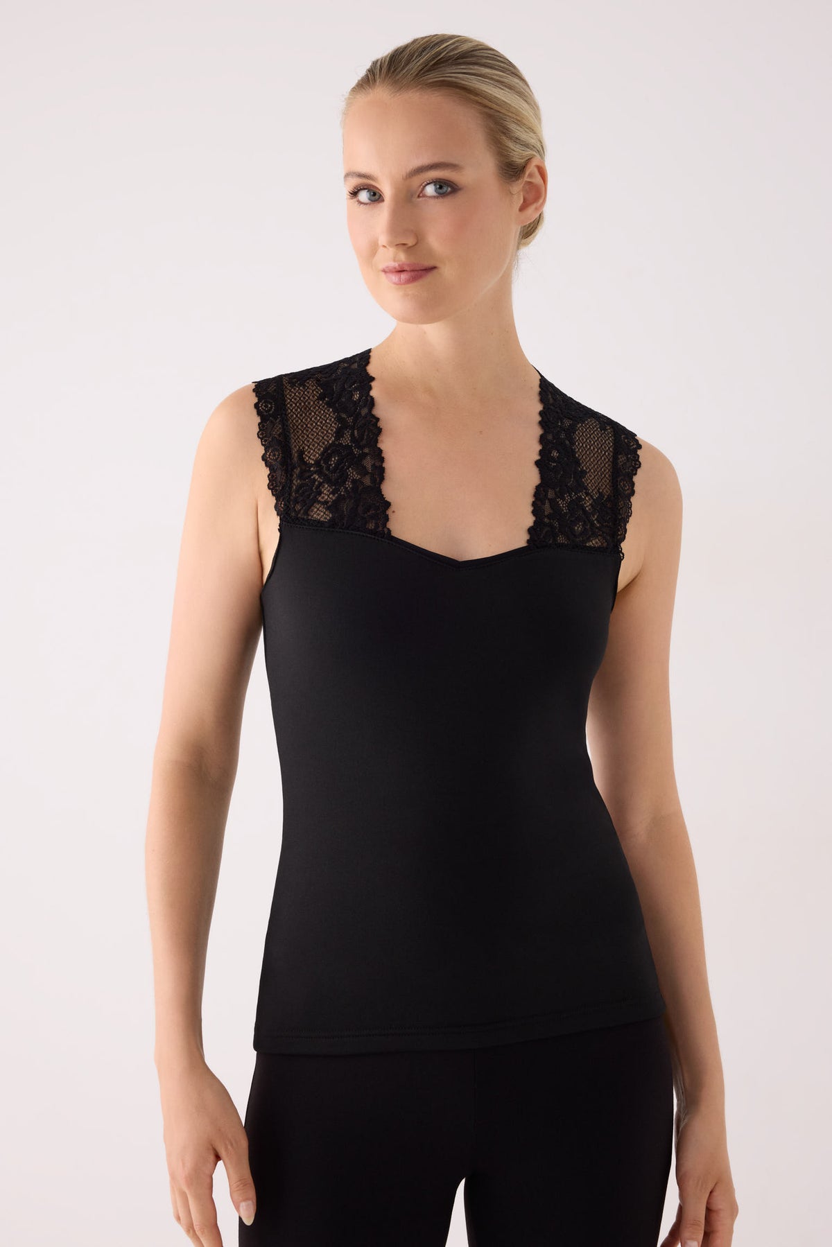 TÉRMICO Camiseta mujer sin mangas con encaje negro