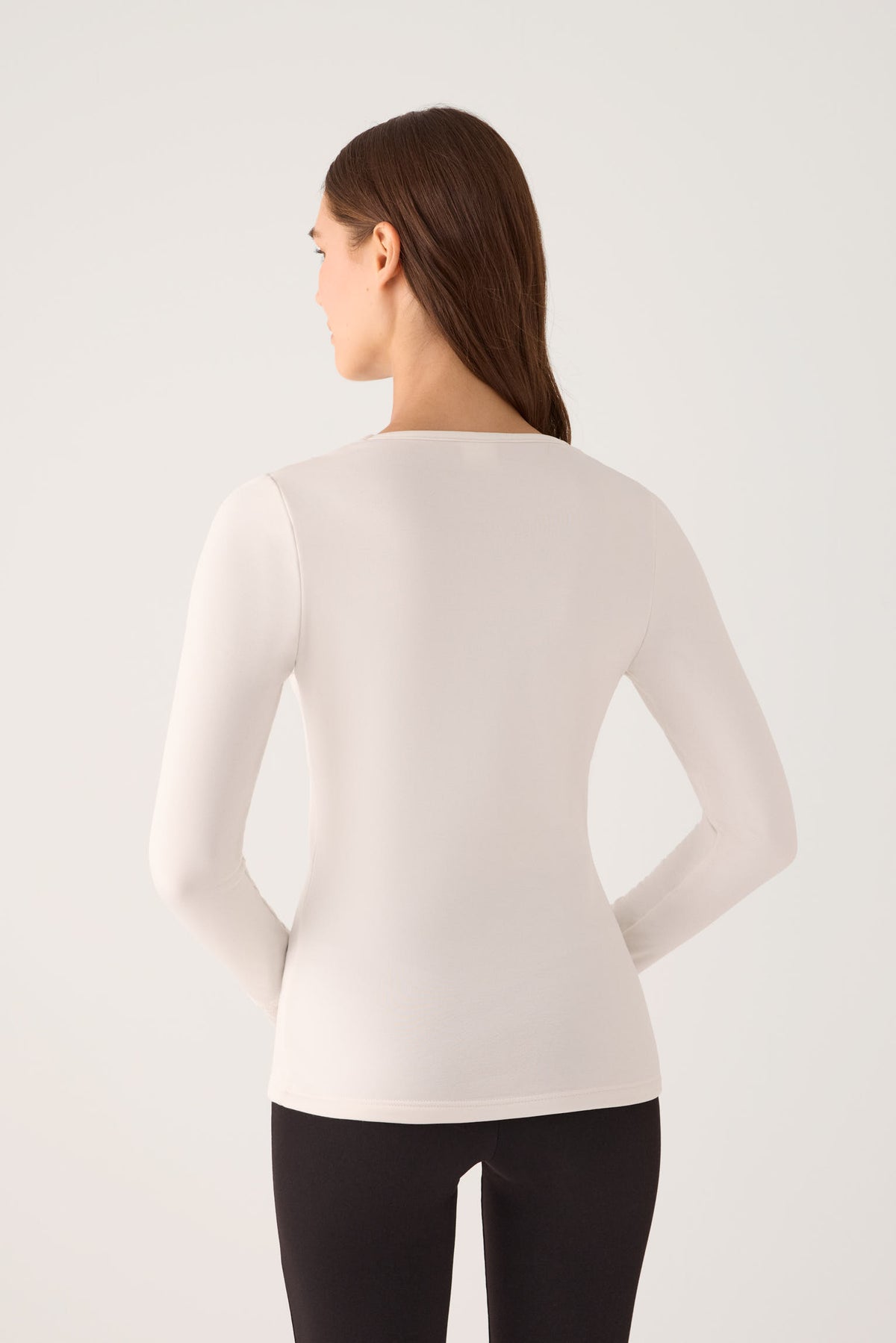 TÉRMICO Camiseta mujer manga larga encaje en escote y puños marfil