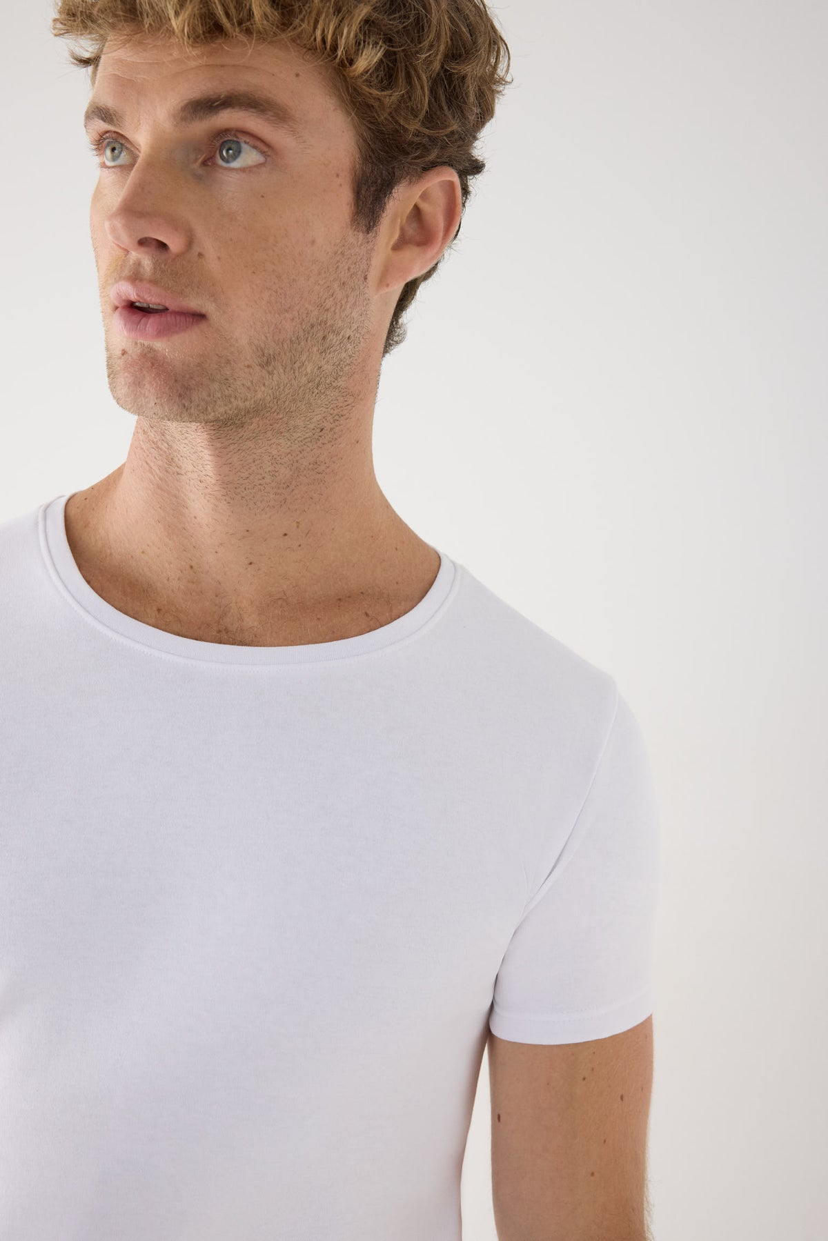 TÉRMICO LIGERO Camiseta hombre manga corta algodón blanco