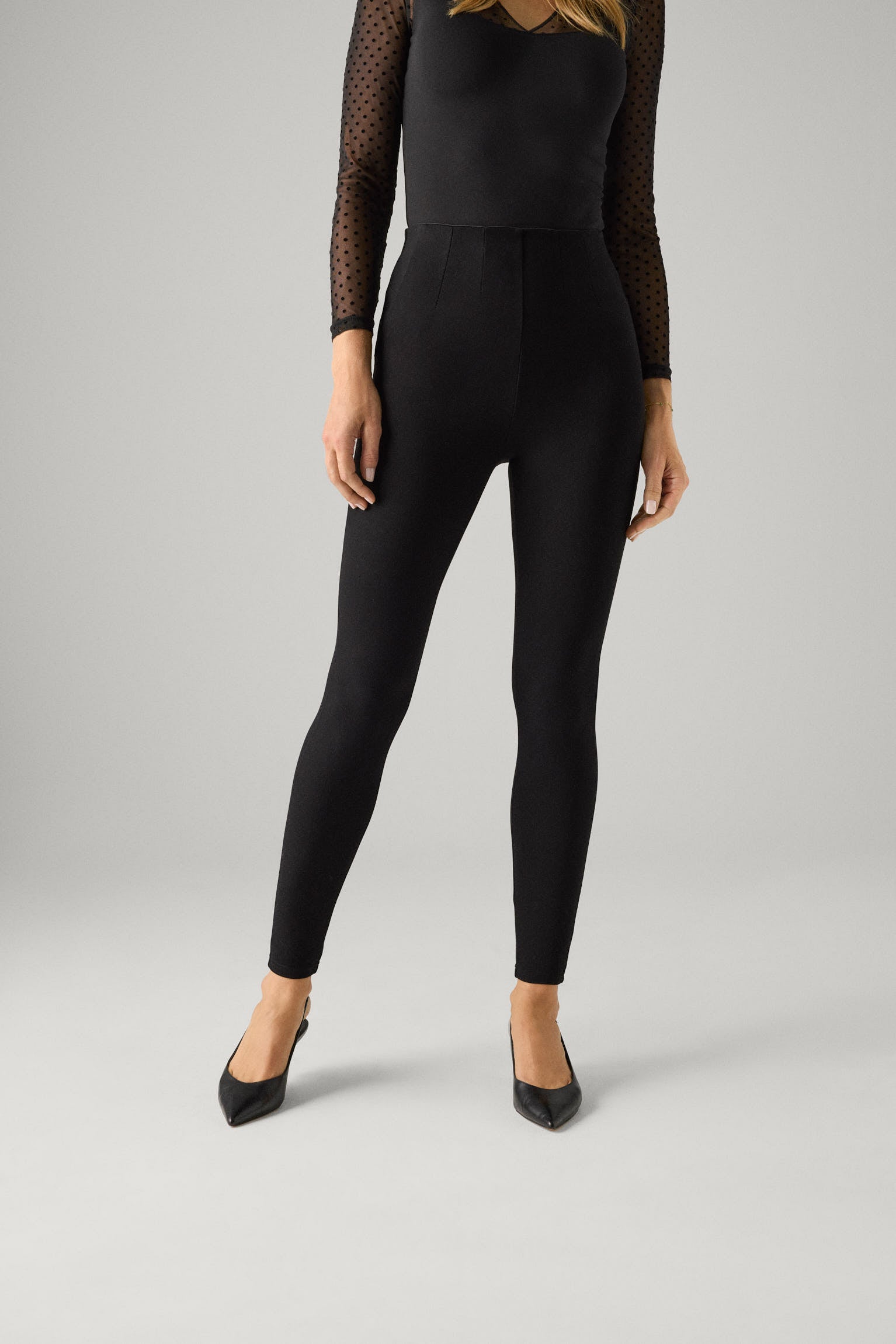 Wide black rubber shaping effect leggings