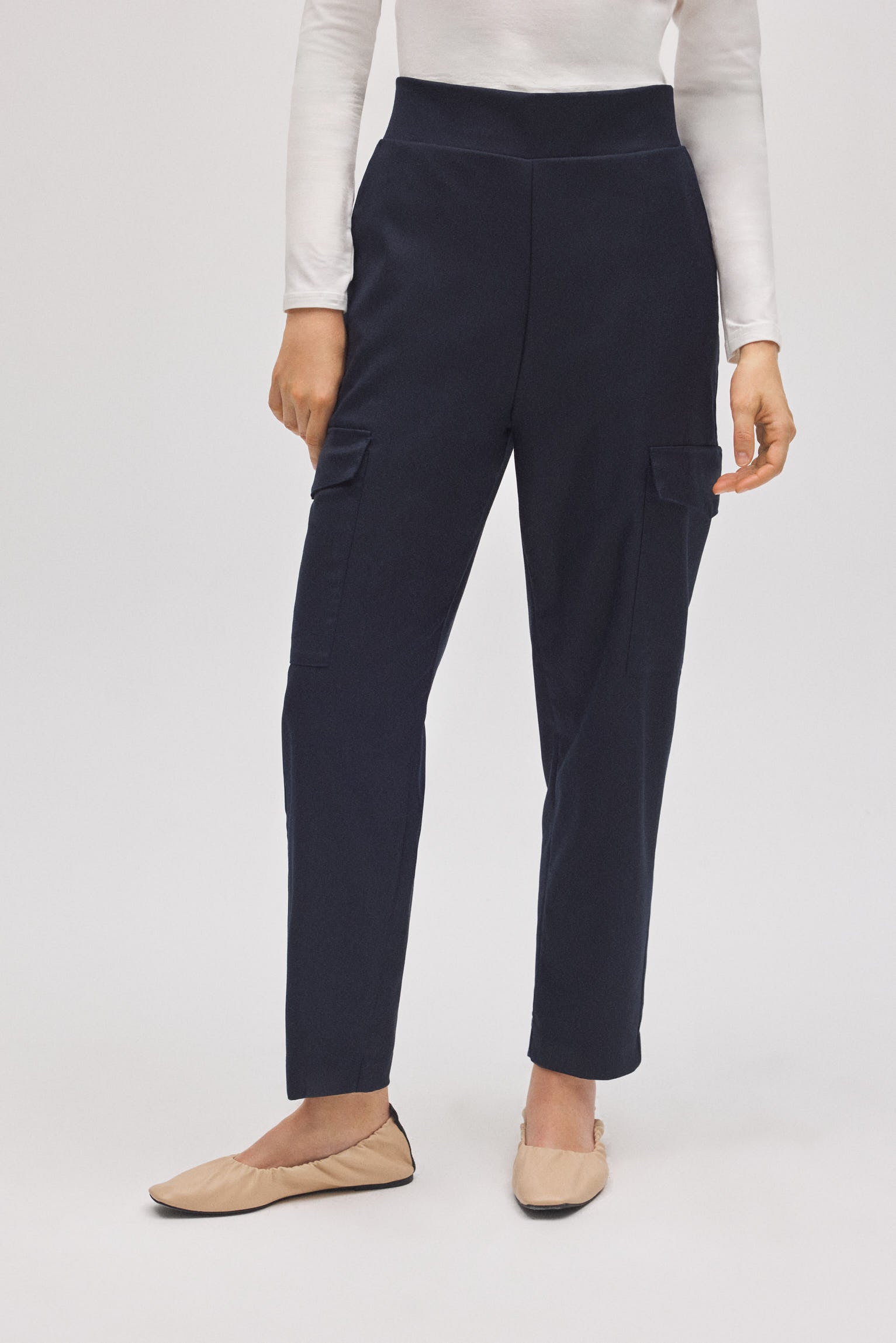 70454-2-pantalon-casual-tipo-cargo-marino-ysabel-mora