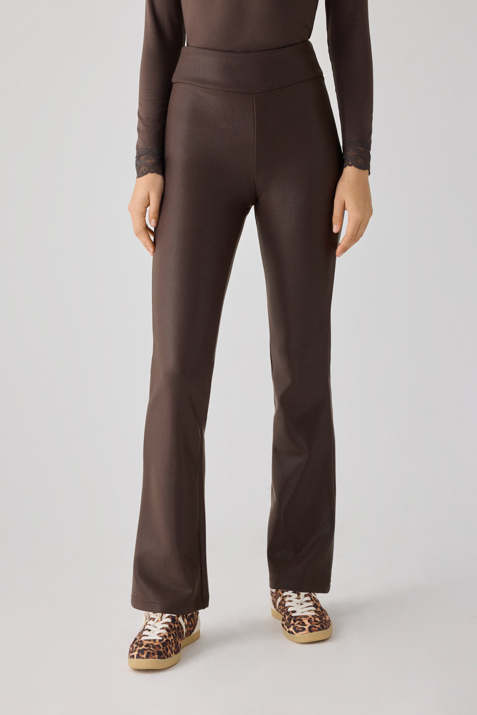 70466-dark-chocolate-leggings-mujer-termico-acampanados-efecto-piel-marron-chocolate