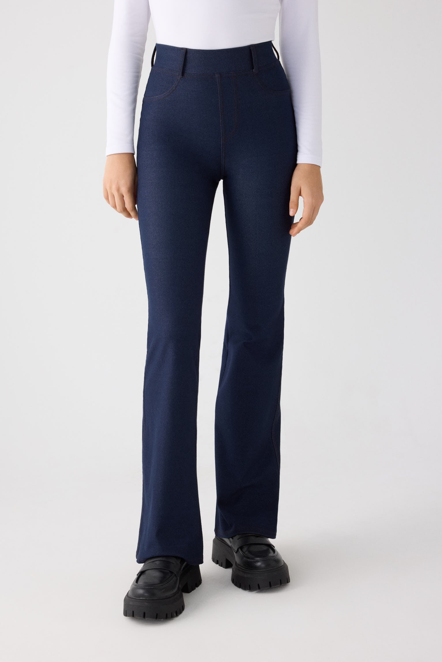 70479-marino-jeans-leggings-mujer-vaqueros-acampanados-efecto-push-up