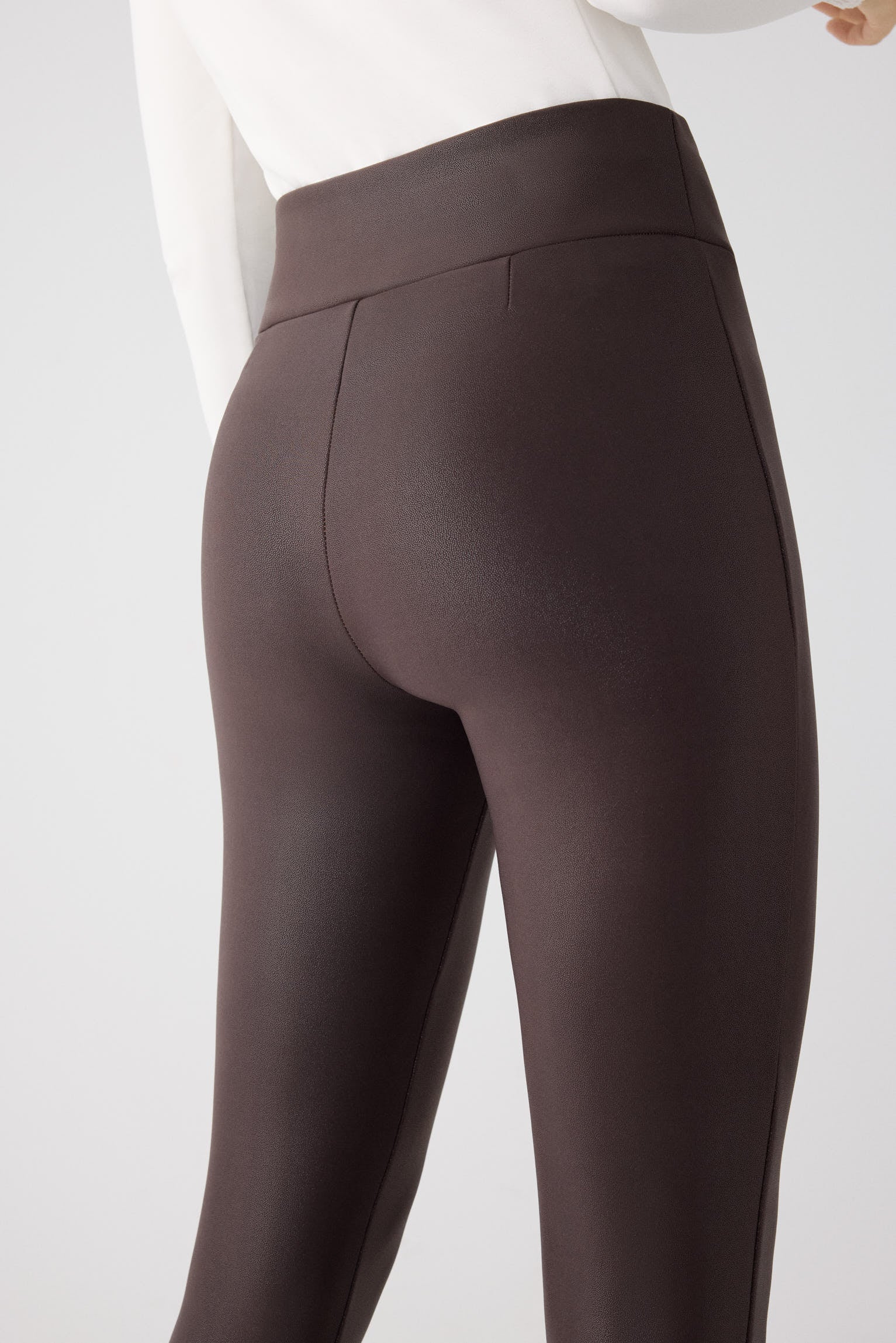70482-dark-chocolate-leggings-mujer-termico-efecto-piel-marron-chocolate