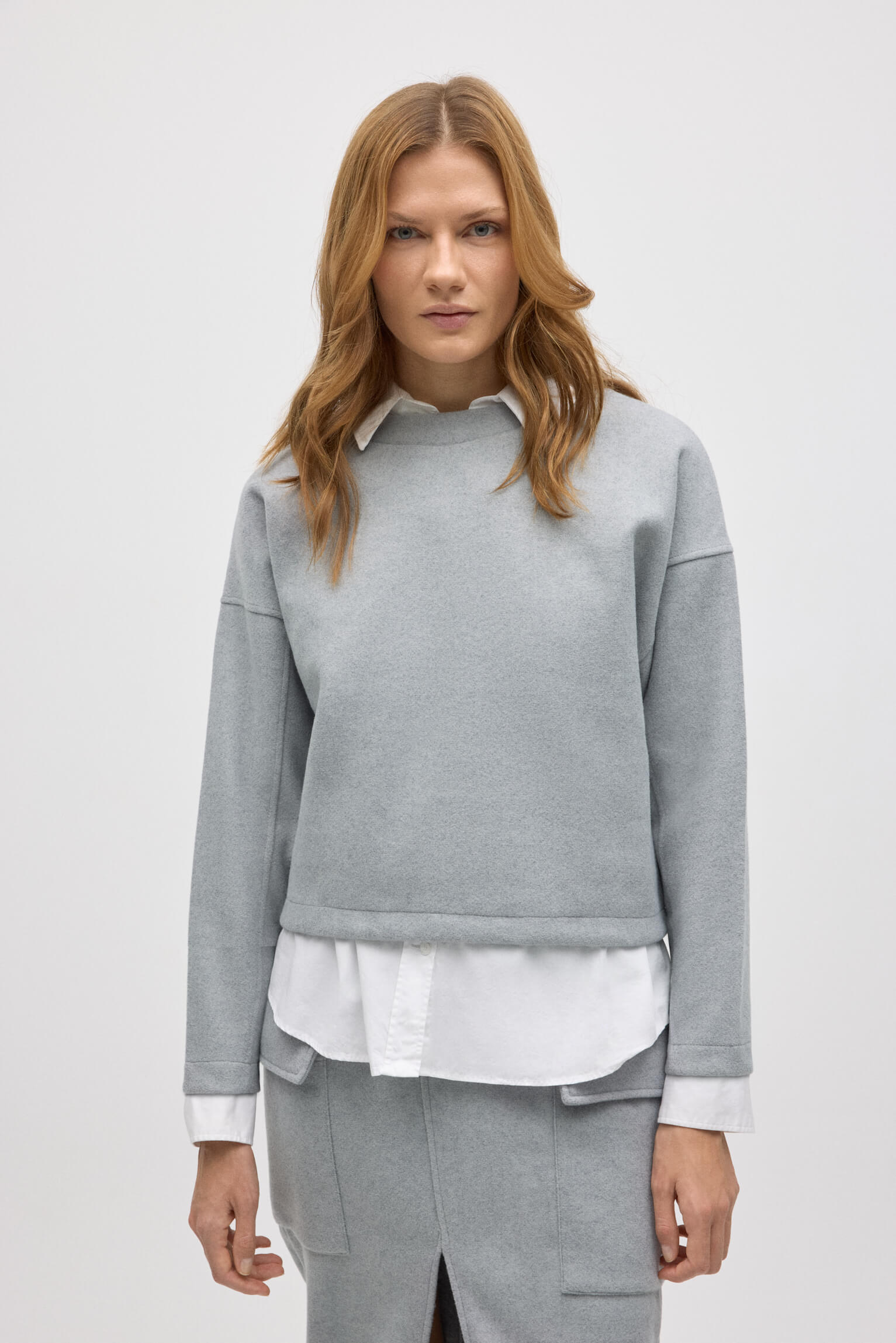 70663-1-jersey-calido-estructura-cuello-redondo-gris