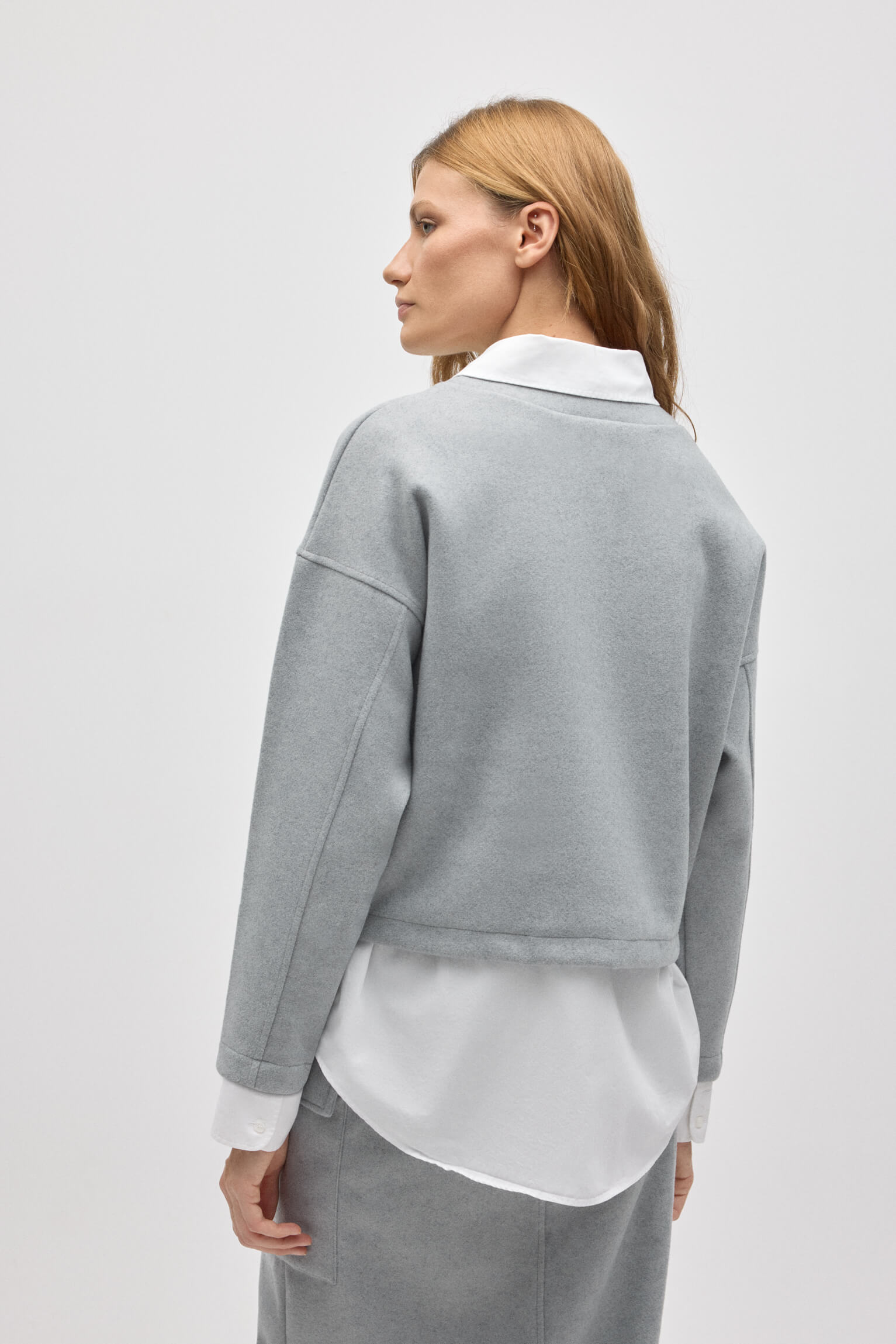 70663-2-jersey-calido-estructura-cuello-redondo-gris