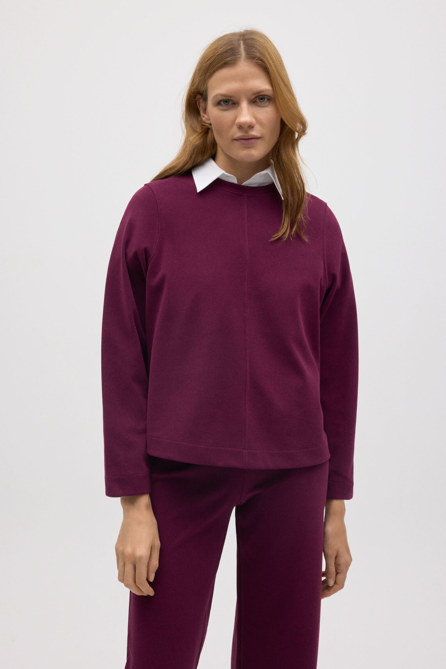70667-1-jersey-calido-cuello-redondo-con-textura-burdeos