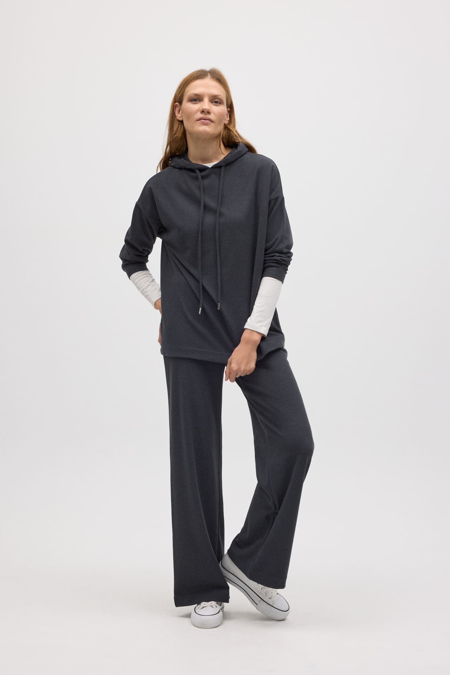 70668-1-sudadera-calida-capucha-ajustable-con-textura-marengo