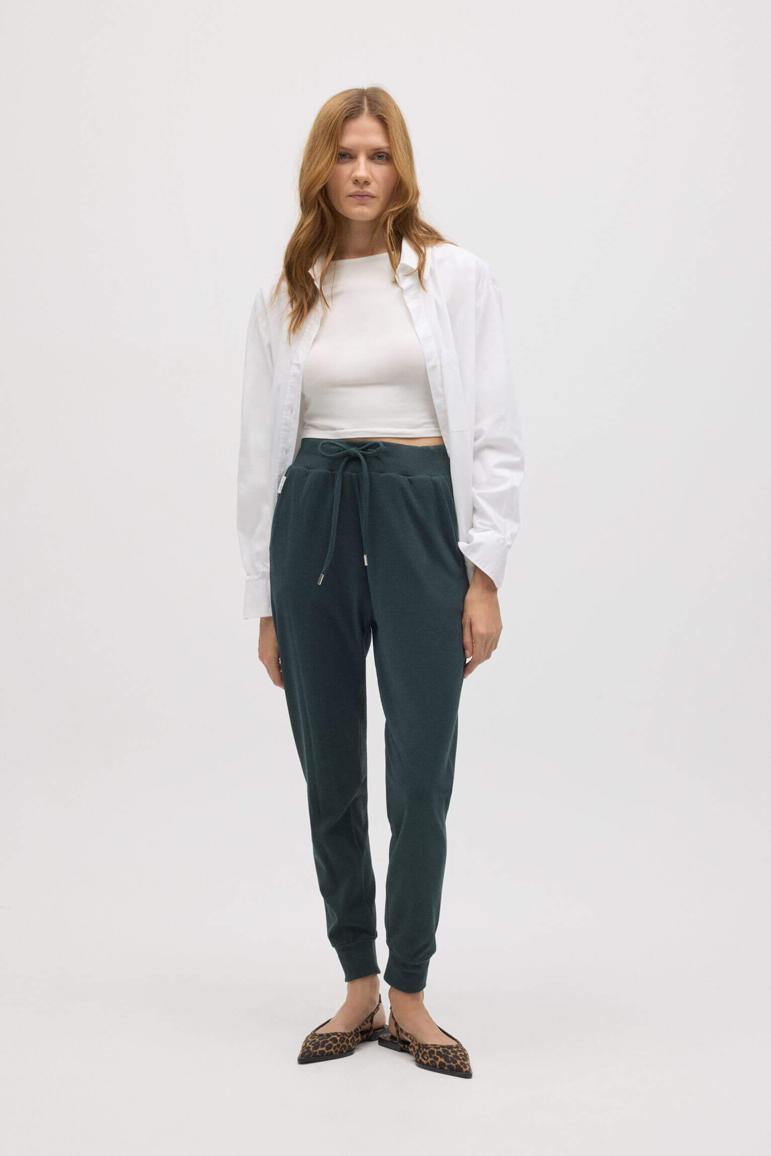70670-1-pantalon-jogger-con-textura-verde-botella