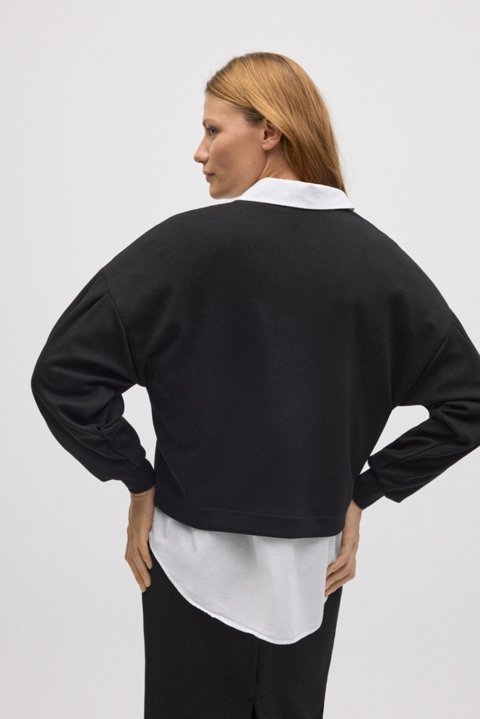 70673-3-sudadera-mangas-abullonadas-fluida-negro