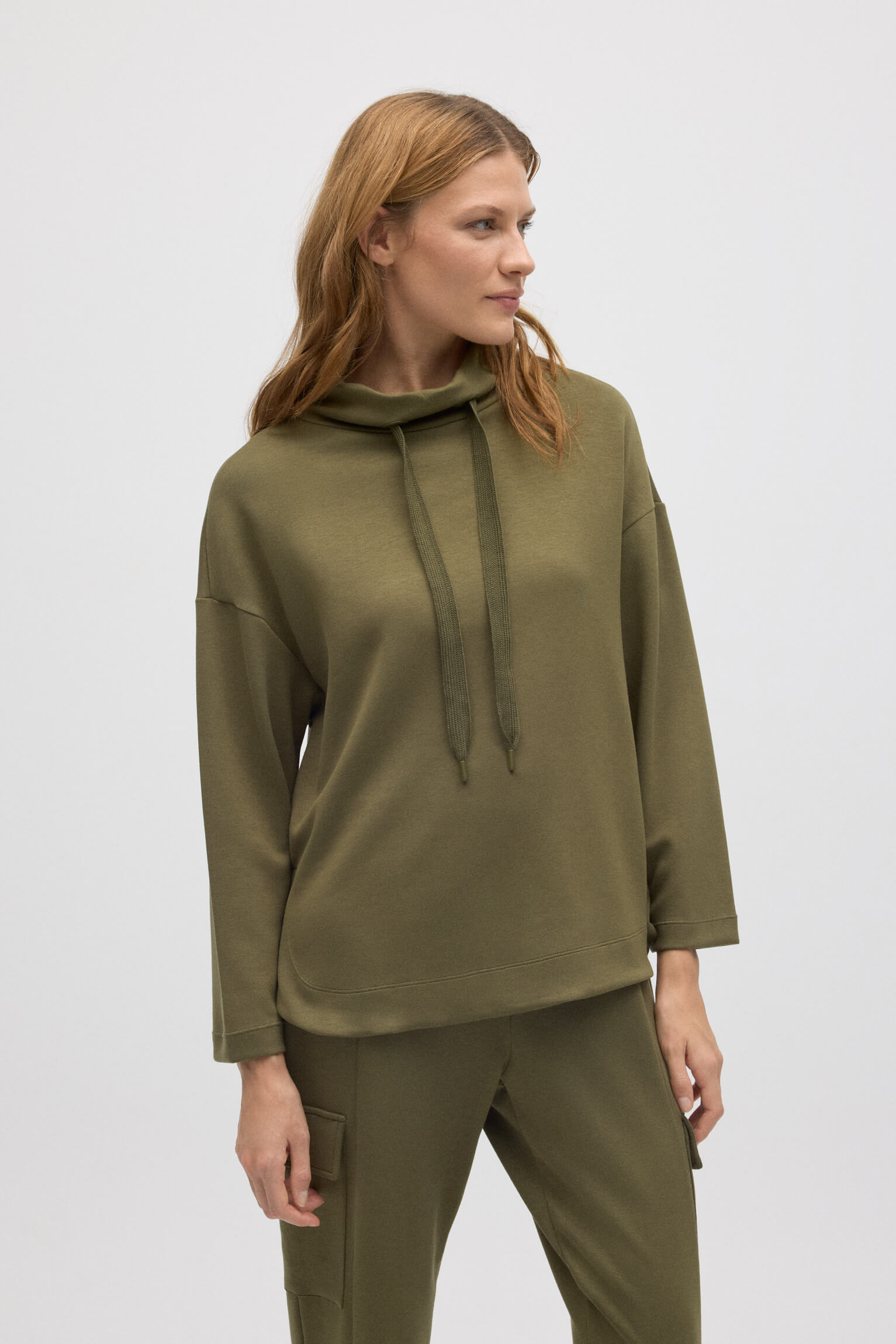 70674-4-sudadera-con-cuello-fluida-verde