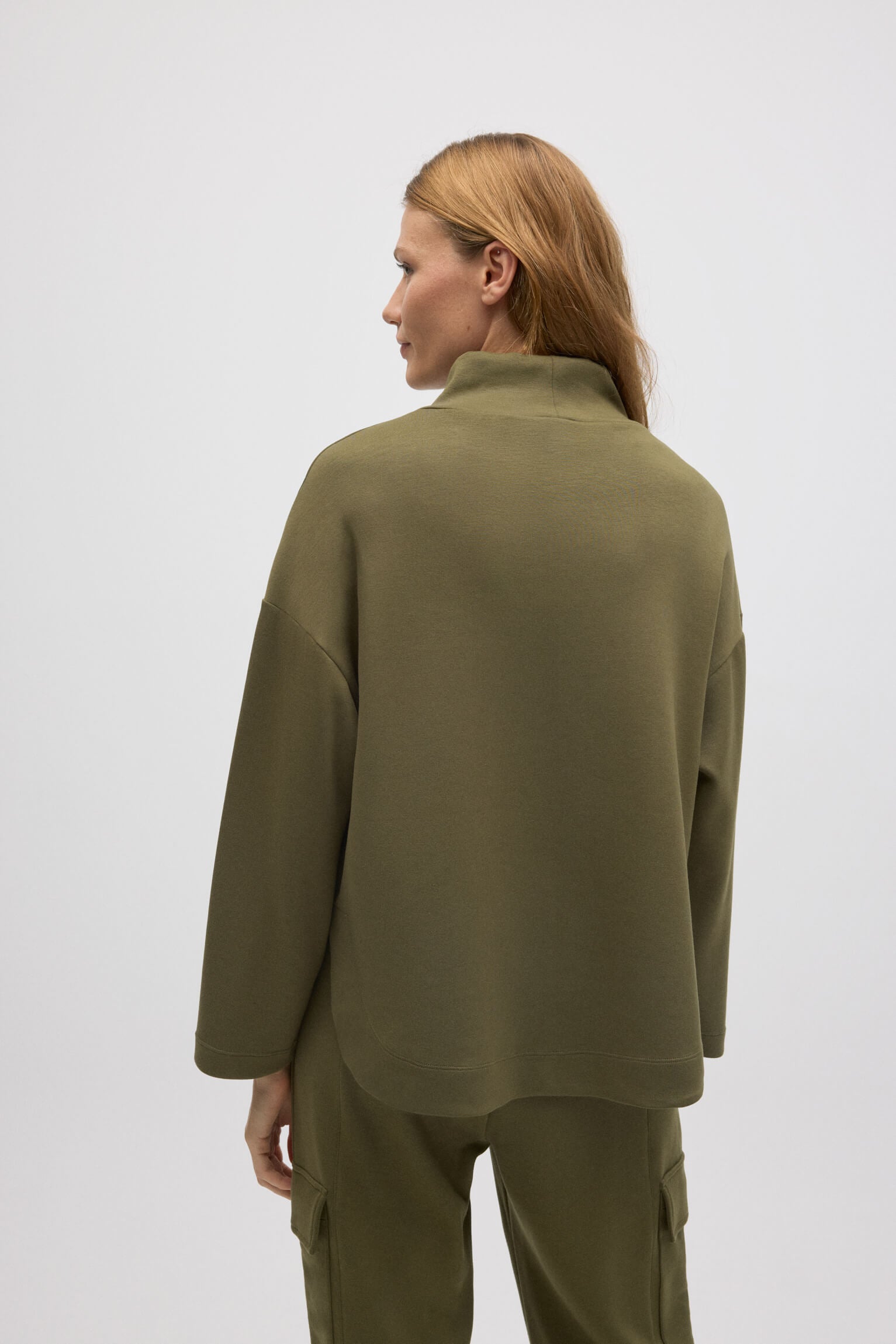 70674-5-sudadera-con-cuello-fluida-verde