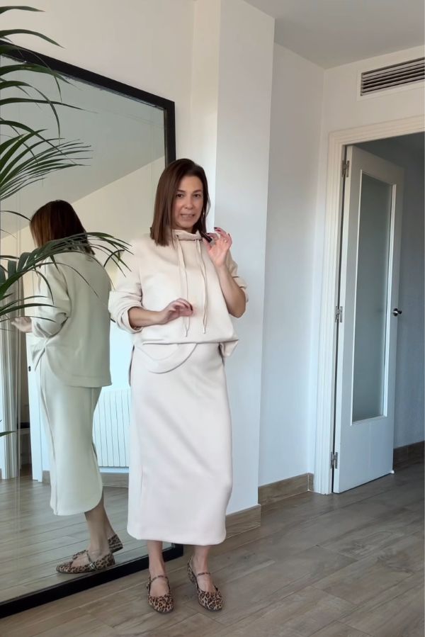 Look casual con falda midi @emidelgado79