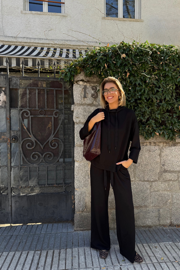 Look comfy negro @teresamora6