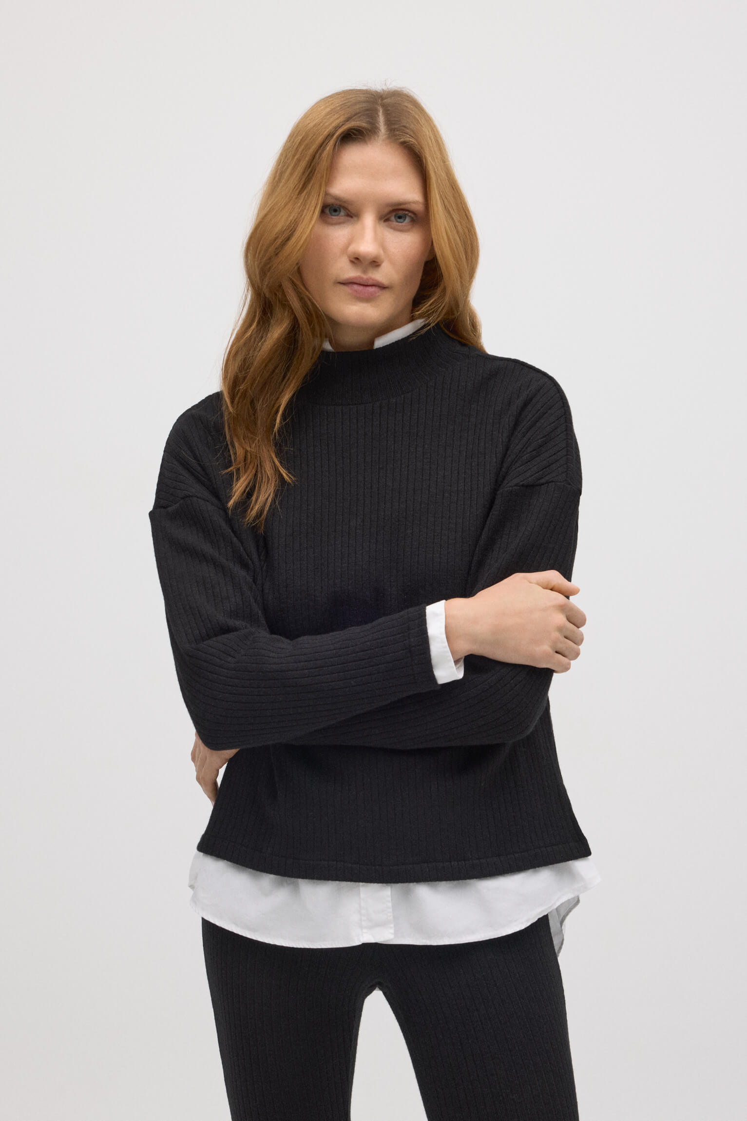 70679-2-jersey-cuello-perkins-punto-canale-negro
