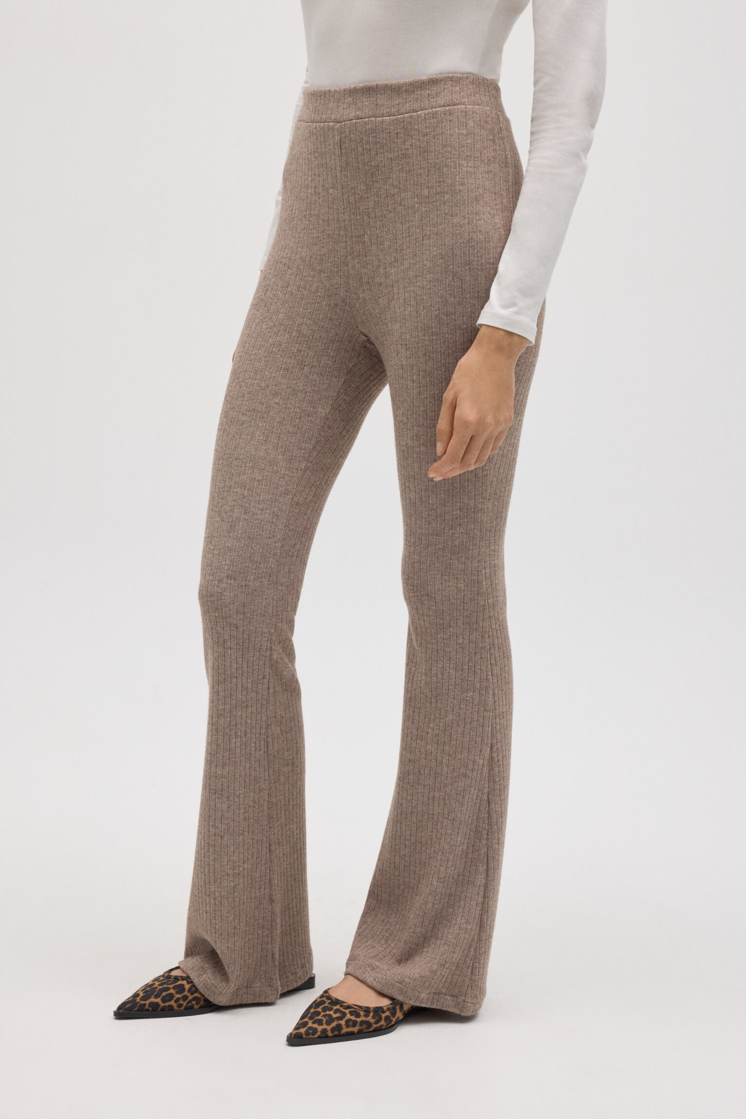 70680-2-pantalon-flare-punto-canale-marron