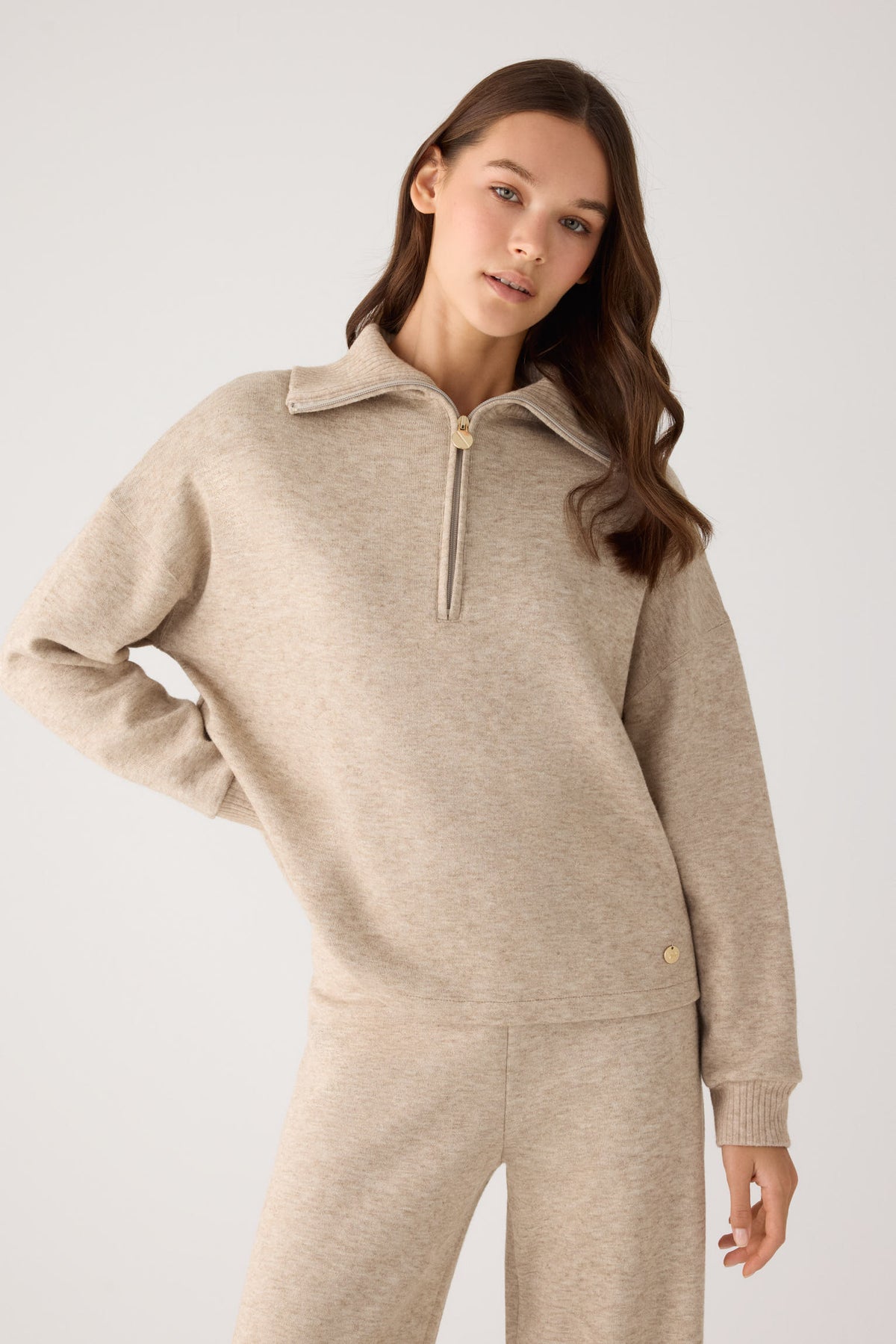 70724-melange-beige-jersey-comodo-calido-cuello-pico-cremallera-beige