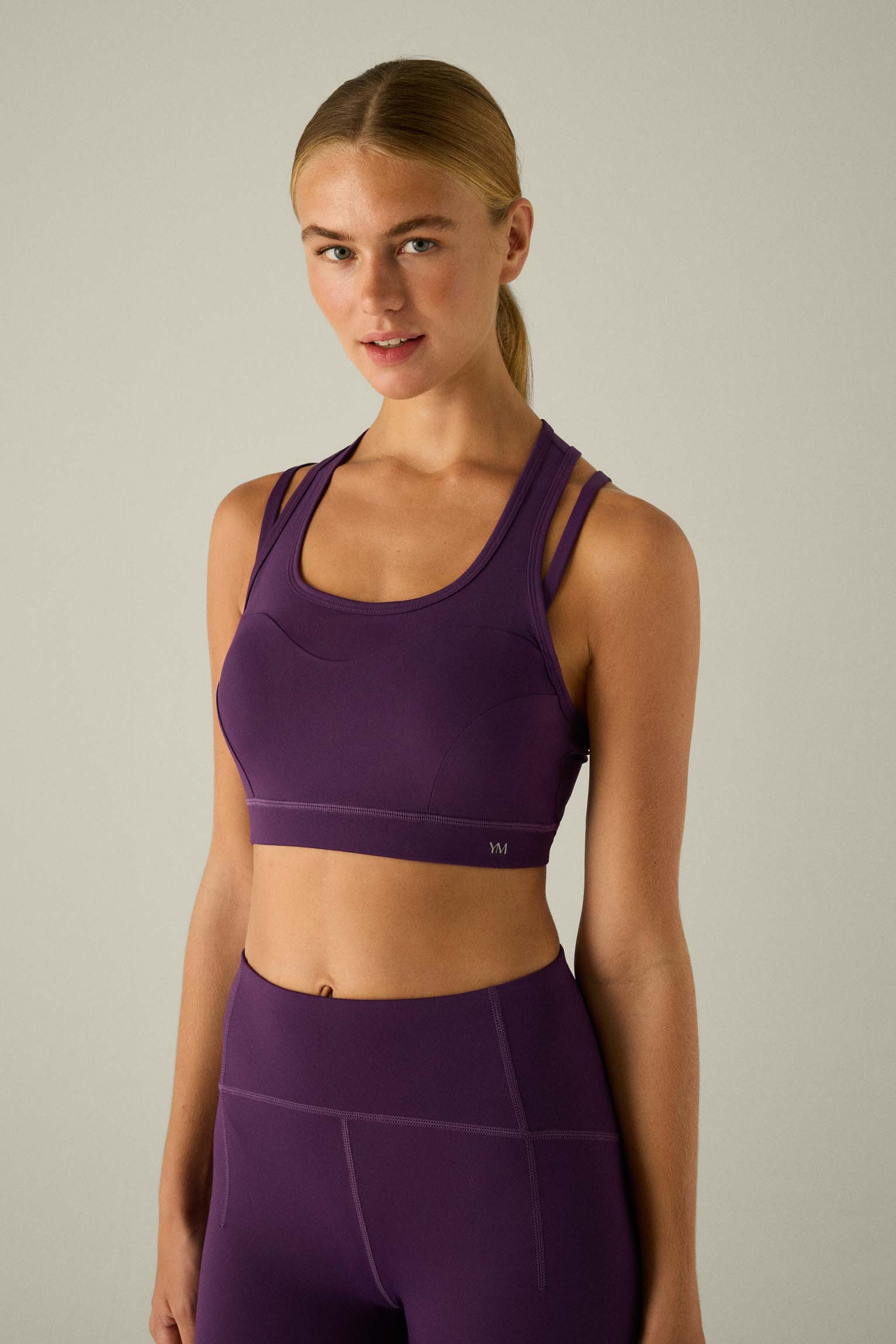 70866-10-ropa-deportiva-top-mujer-ysabel-mora - Violeta