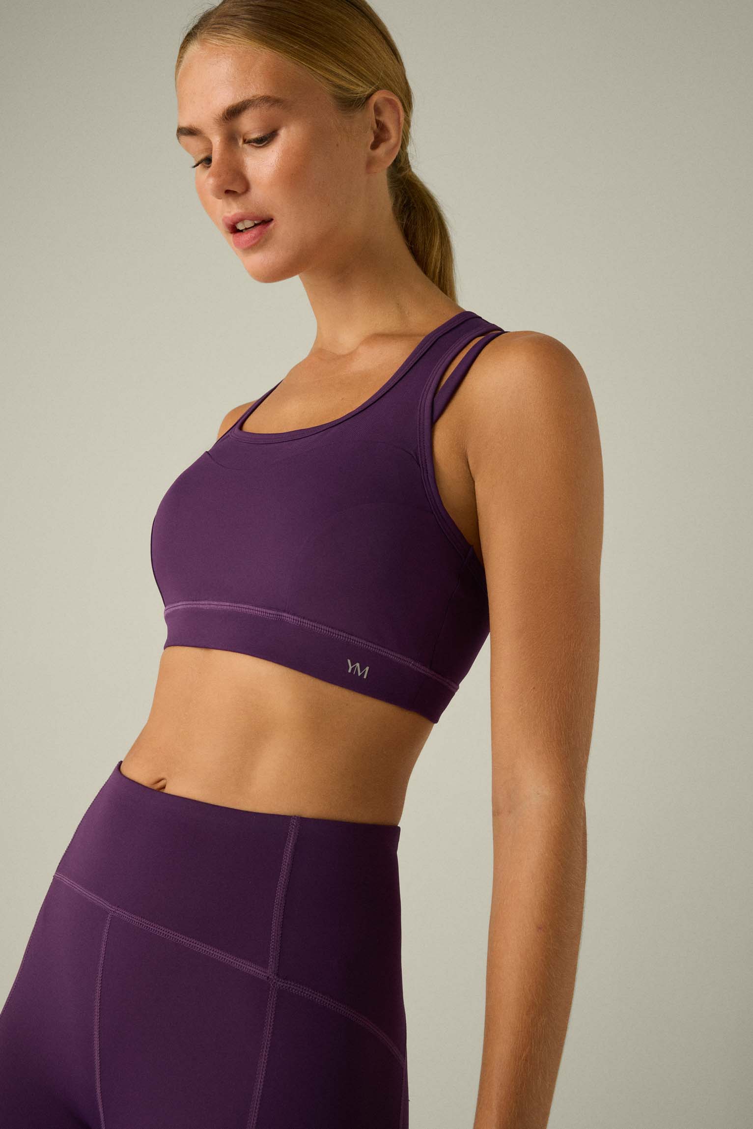 70866-12-ropa-deportiva-top-mujer-ysabel-mora - Violeta