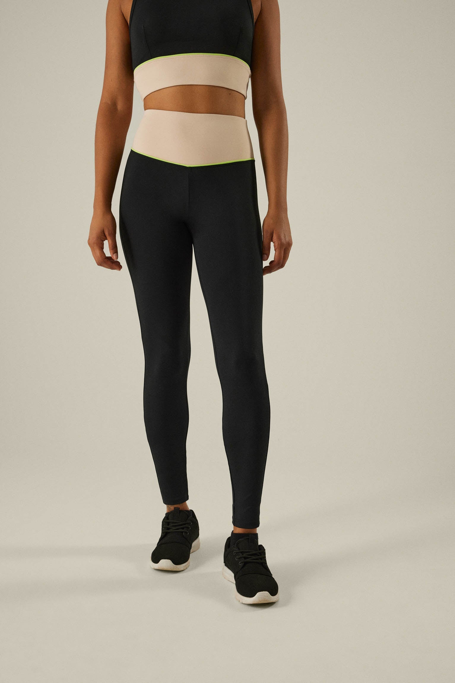 70876-1-ropa-deportiva-legging-mujer-ysabel-mora - Negro