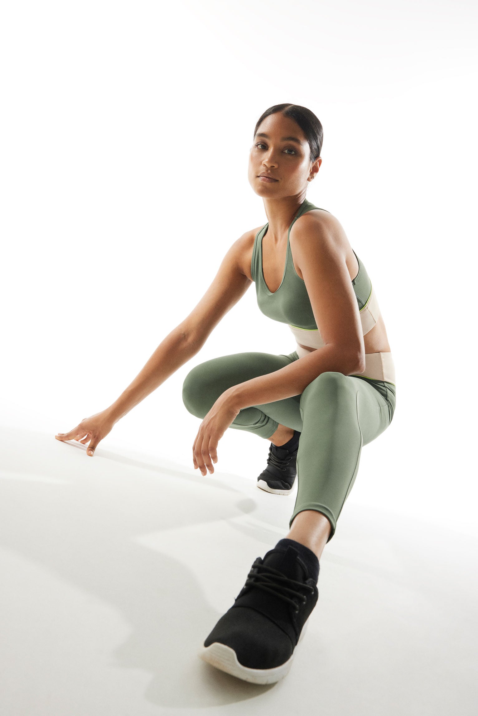 70876-14-ropa-deportiva-legging-mujer-ysabel-mora - Verde