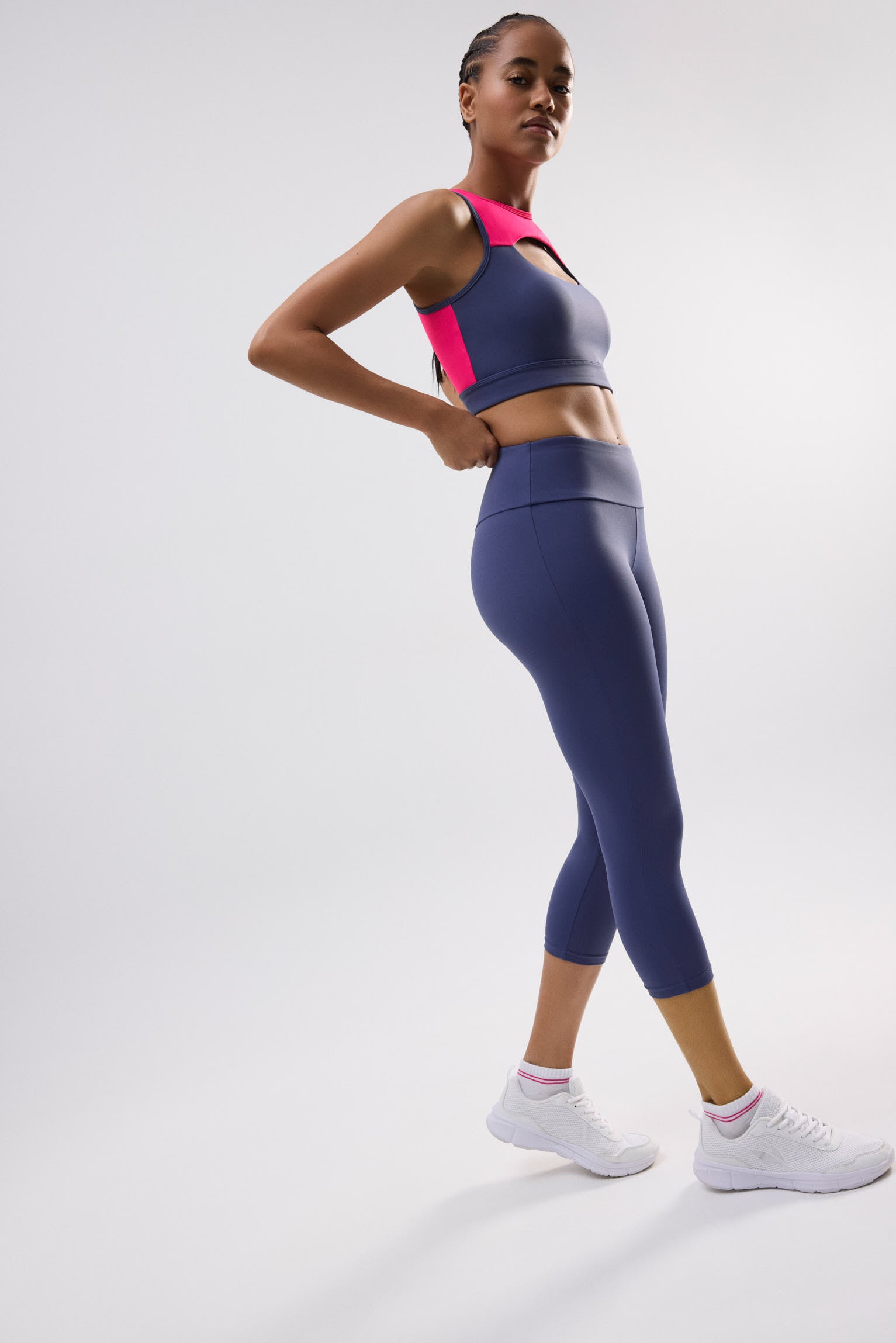 70905-4-leggings-deportivo-capri-mujer-ysabel-mora-marino