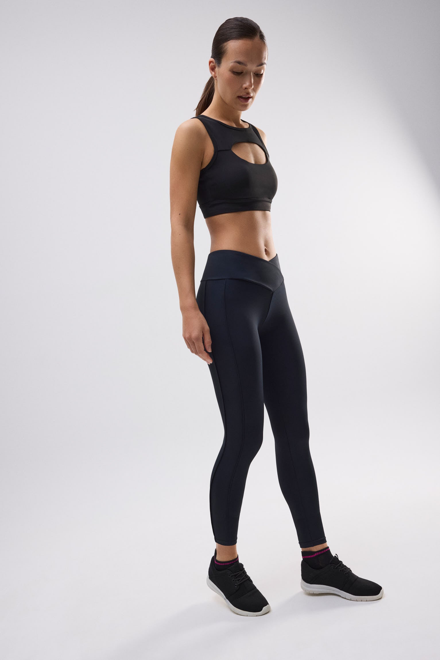 70909-91-leggings-largos-cintura-cruzada-deporte-ysabel-mora-negro