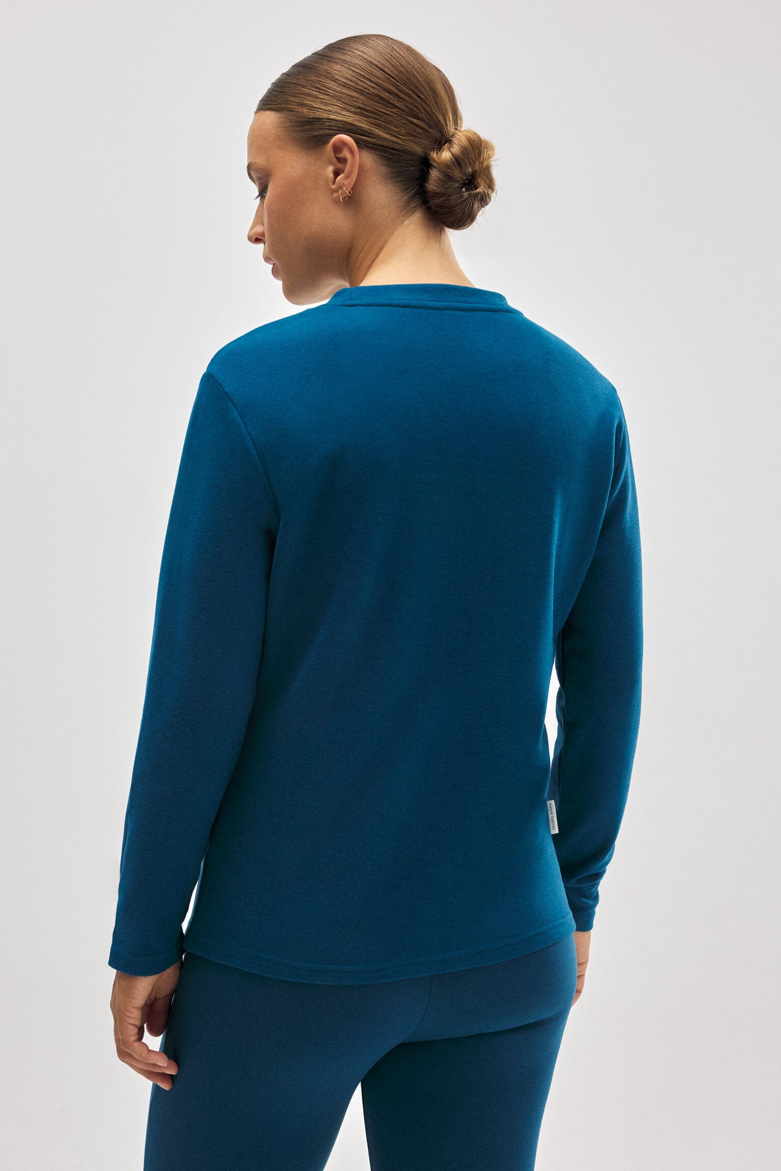 70914-2-camiseta-termica-deportiva-afelpada-con-lana-azul