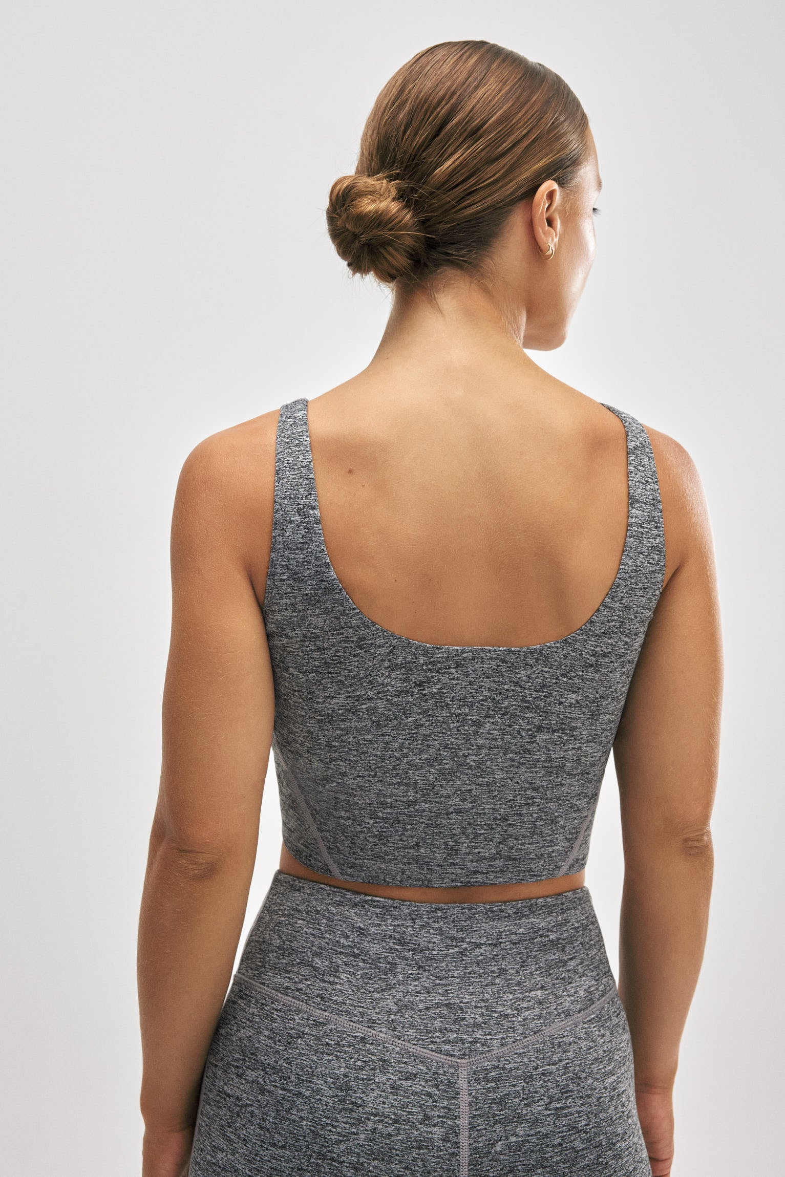 70917-2-sujetador-deportivo-con-top-interior-gris