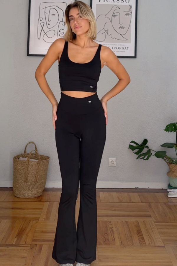 Look deportivo negro @teresamora6