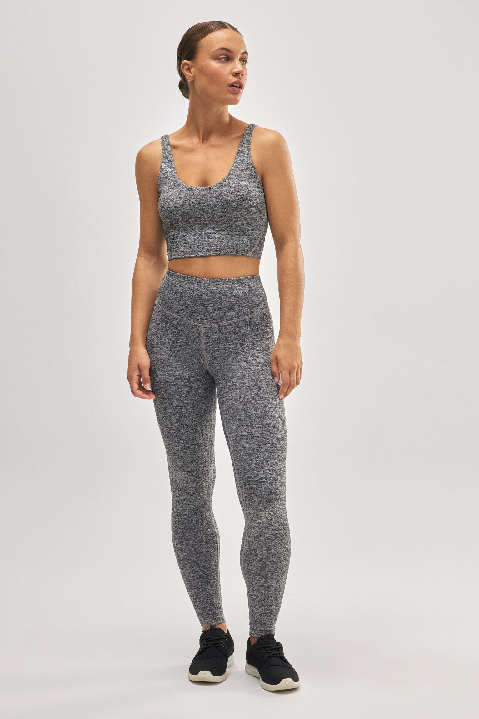 70921-2-leggings-deportivos-de-tiro-alto-gris