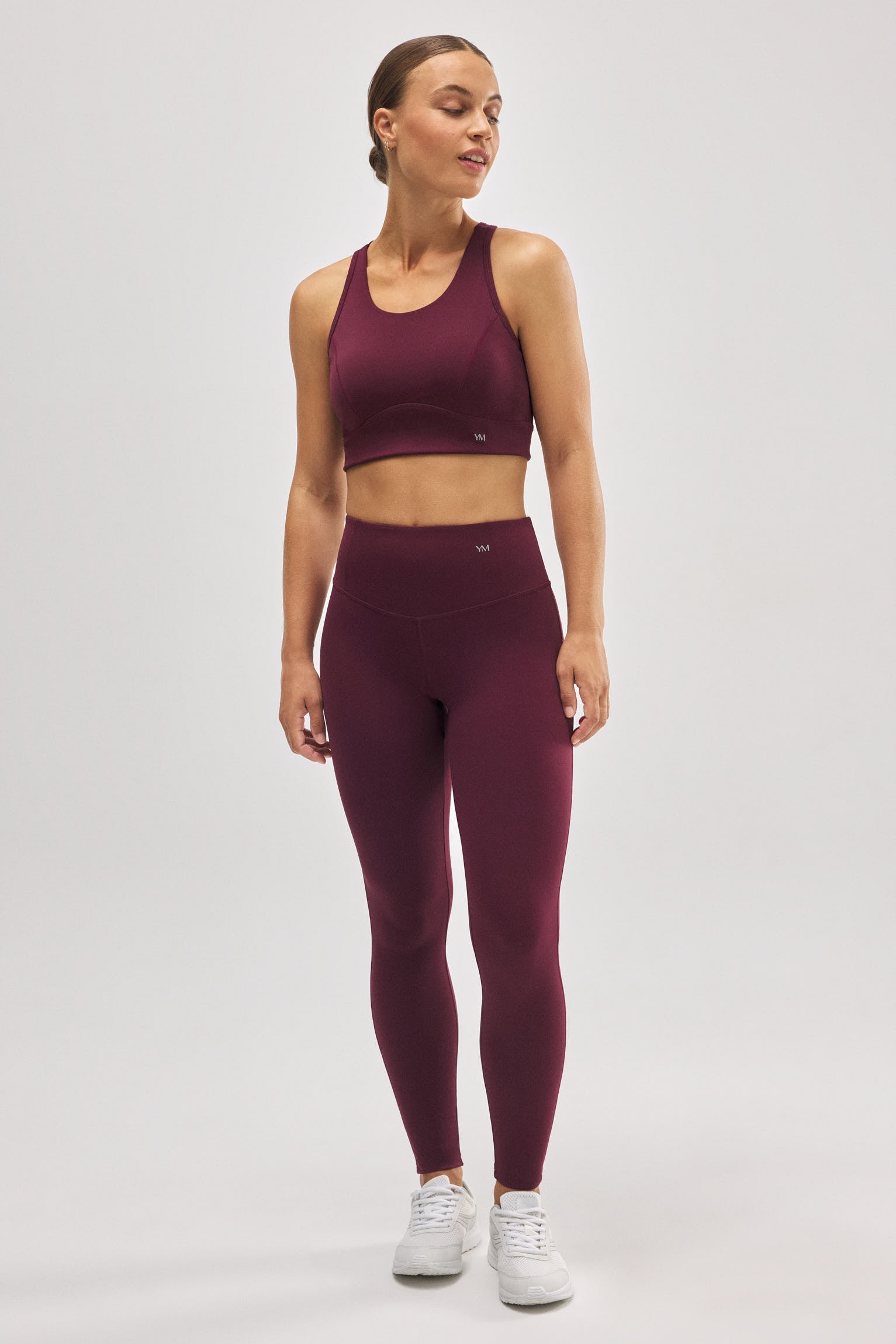 70924-2-leggings-deportivos-efecto-push-up-burdeos