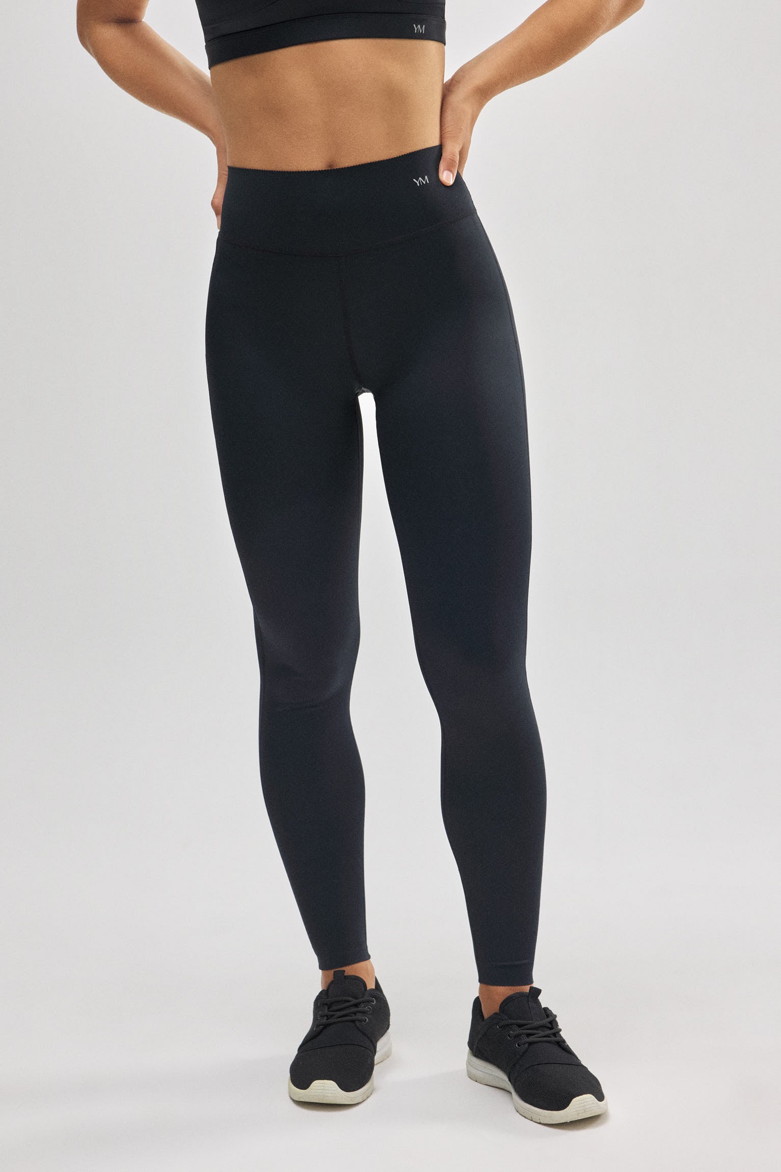 70925-1-leggings-deportivos-efecto-vientre-plano-negro