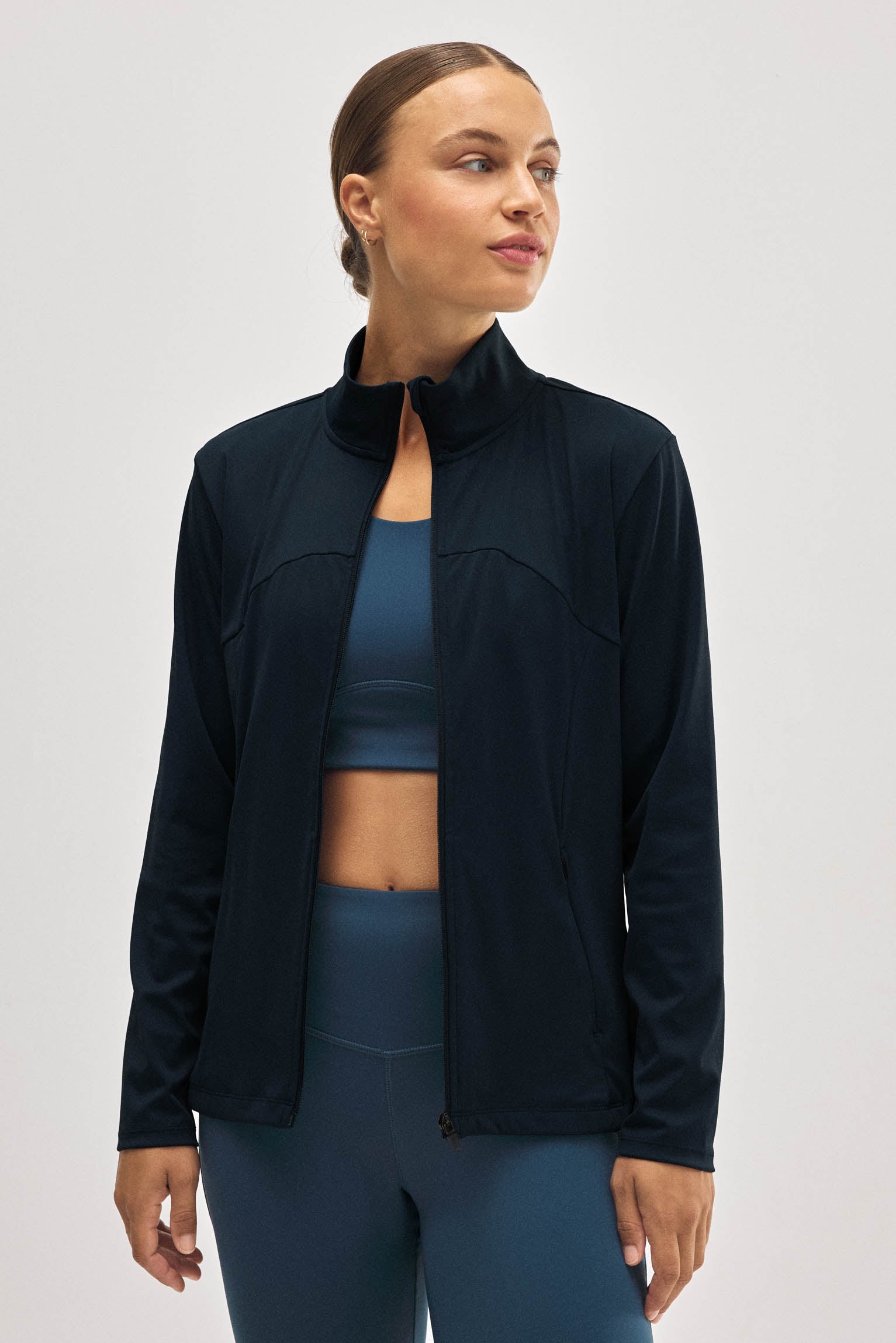 70929-1-chaqueta-deportiva-mujer-ysabel-mora-negro