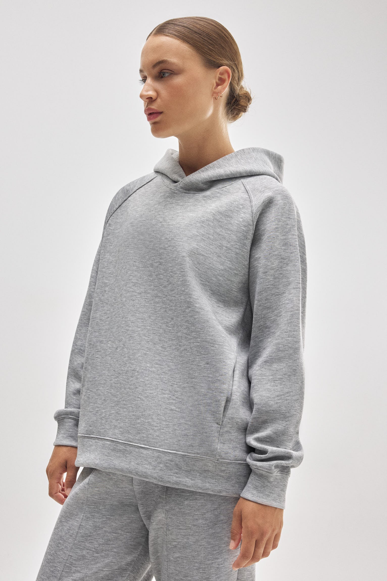 70938-3-sudadera-con-capucha-y-bolsillos-gris