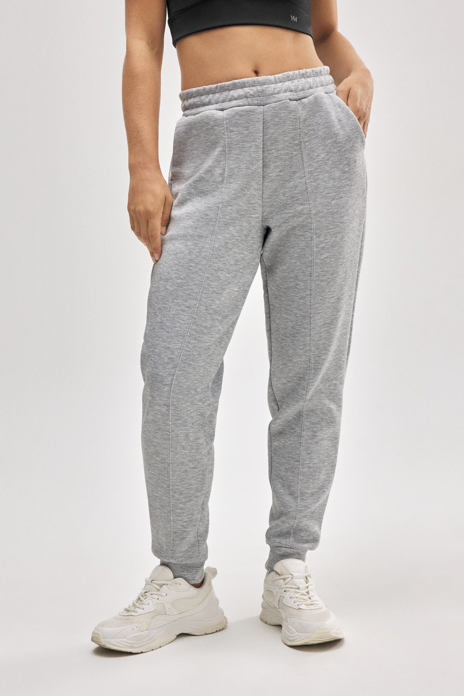 70940-1-pantalon-jogger-deportivo-con-bolsillos-gris