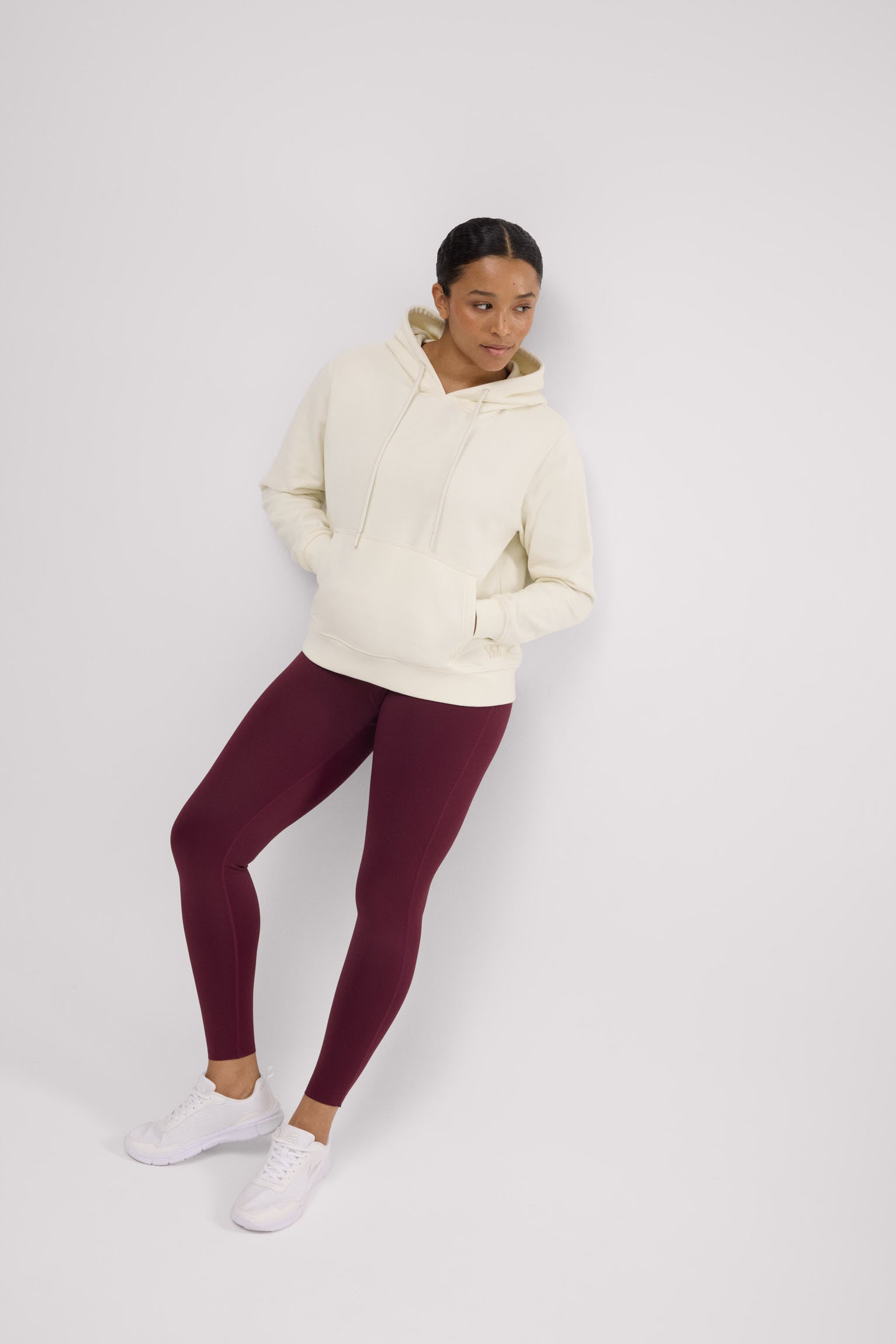Conjunto deportivo sudadera y legging compressive push up granate