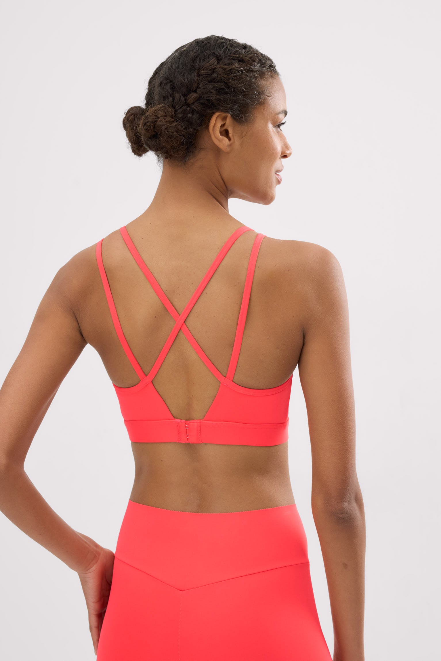 Sujetador deportivo Compressive espalda cruzada coral - Ysabel Mora