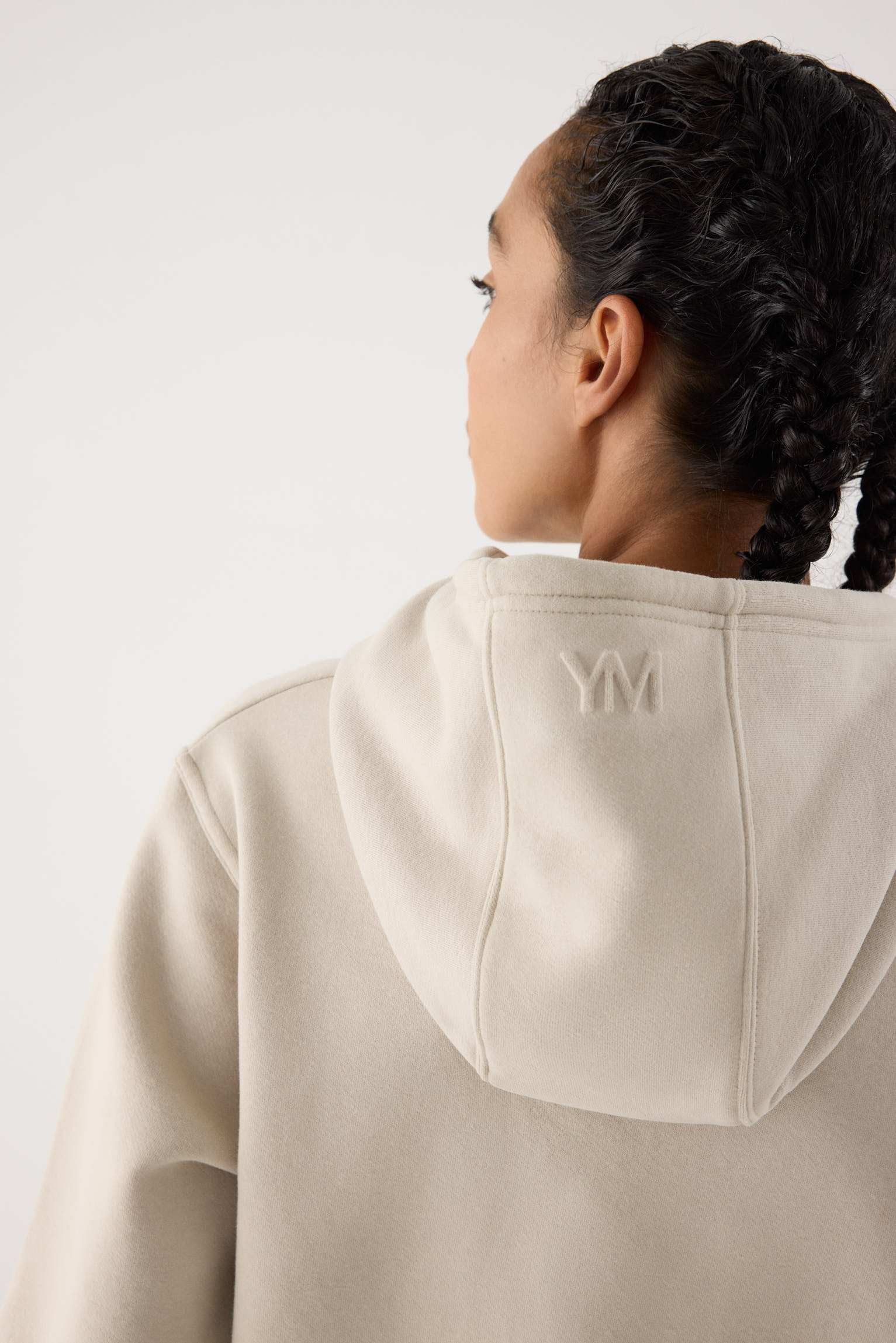 sudadera deportiva con capucha Slowloom en stone look completo para deporte comodidad estilo relajado para looks comfy