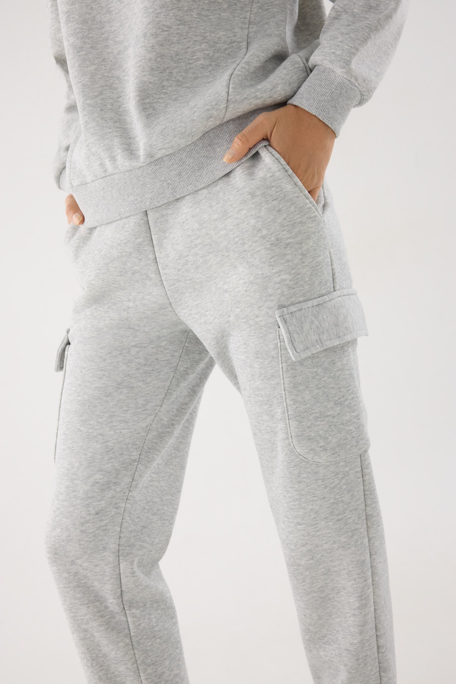 chándal deportivo mujer Slowloom en gris melange vista lateral del conjunto fitness tejido cálido family match imagen 069