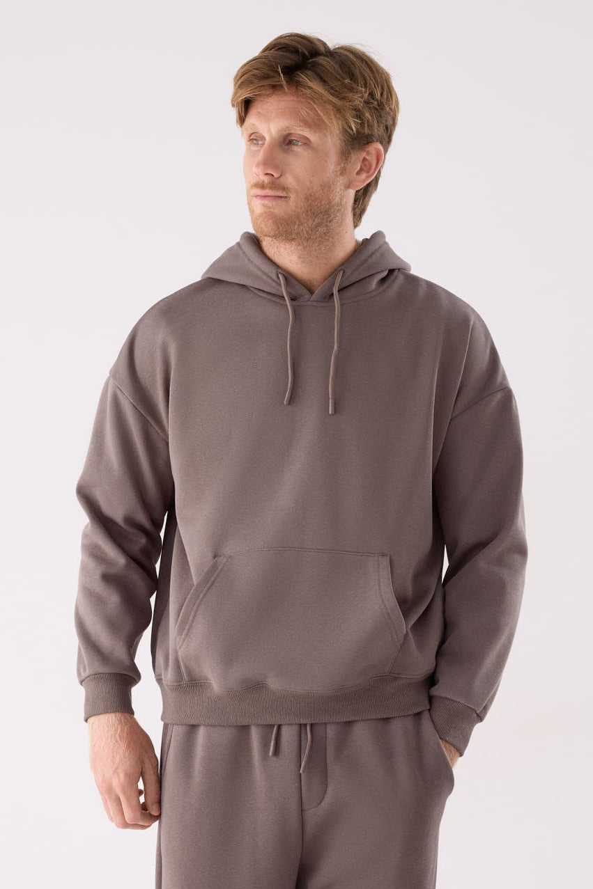 Sudadera deportiva hombre afelpada con capucha marrón