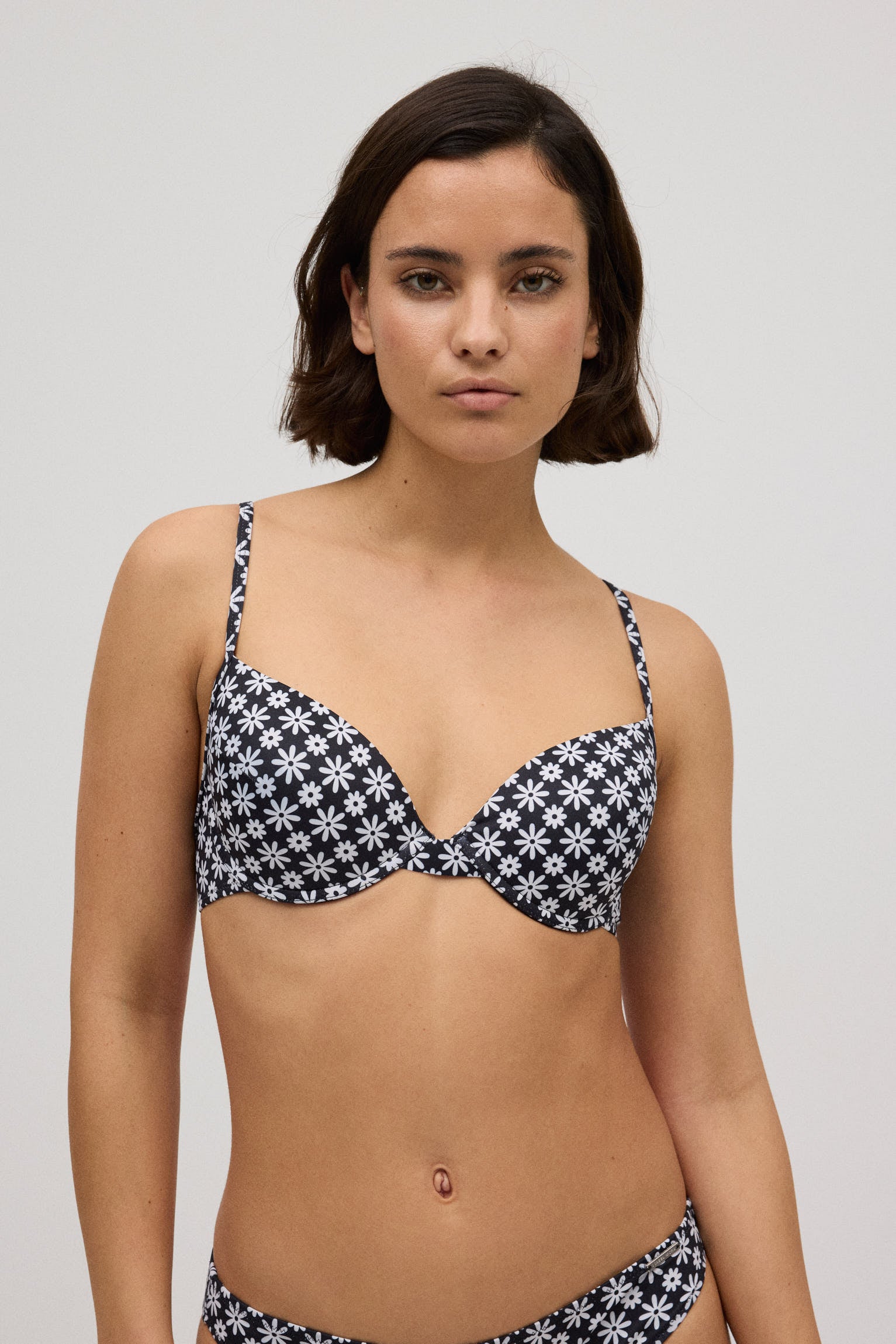 82859--1-top-bikini-aro-relleno-flores-ysabel-mora-multicolor