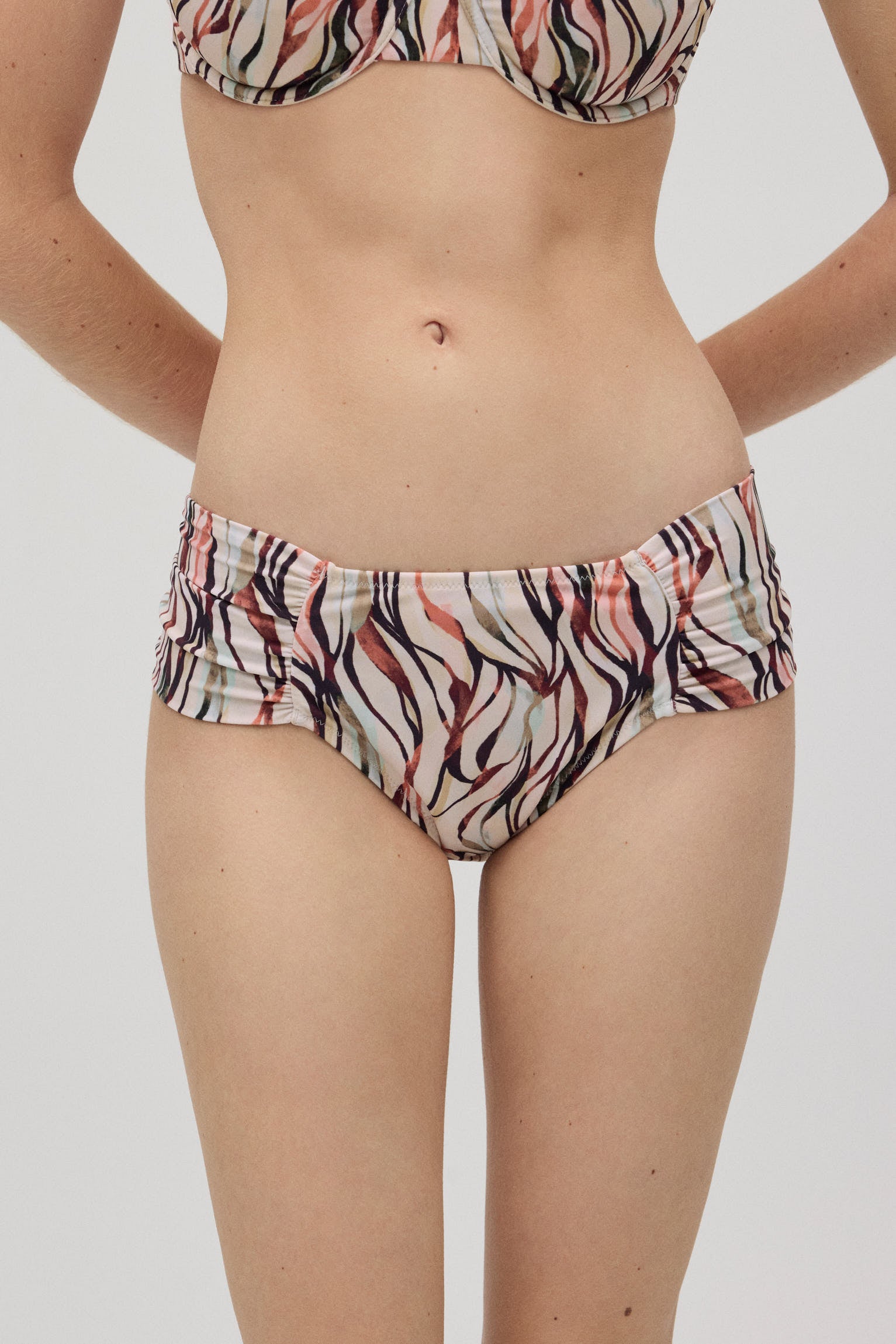 82974-1-braga-reductora-bikini-mujer-ysabel-mora-multicolor
