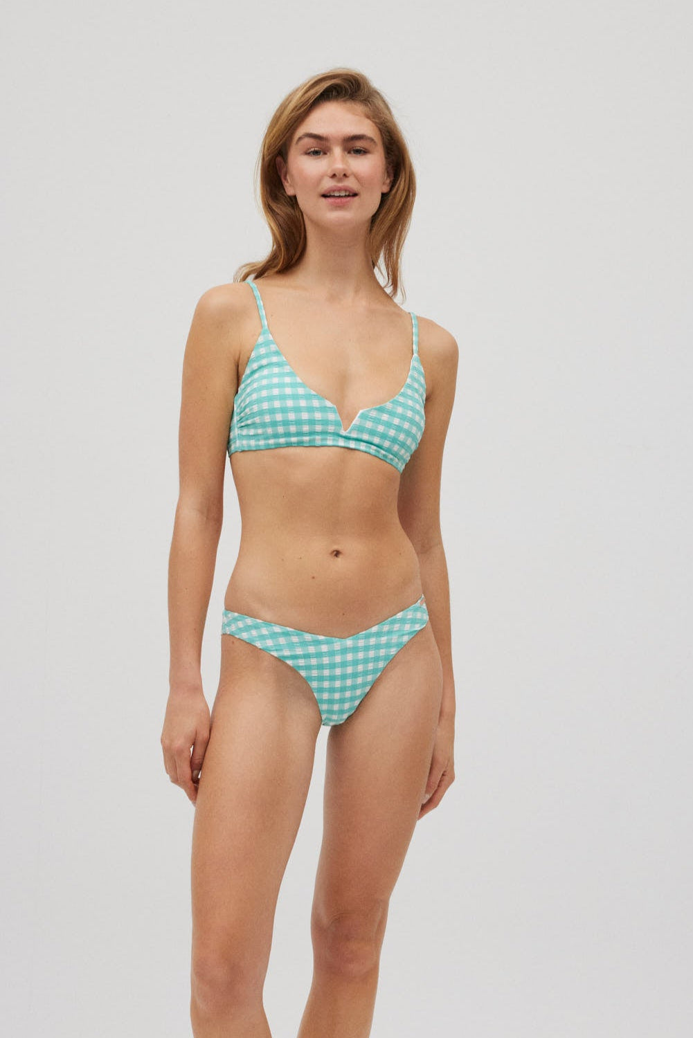 83108-12-conjunto-bikini-triangulo-estampado-cuadros-vichy-mujer-ysabel-mora-azul